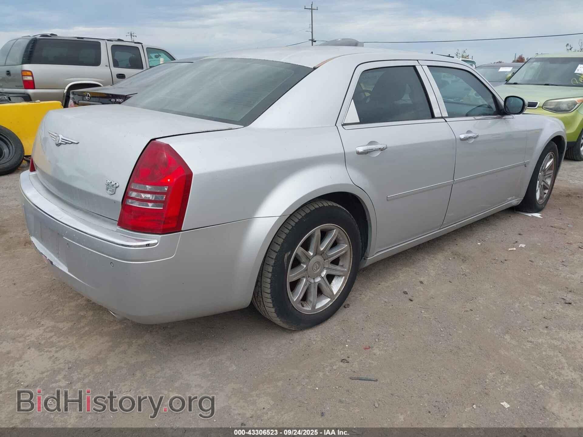 2005 CHRYSLER 300C - VIN: 2C3AA63H65H145508 - Фото 4