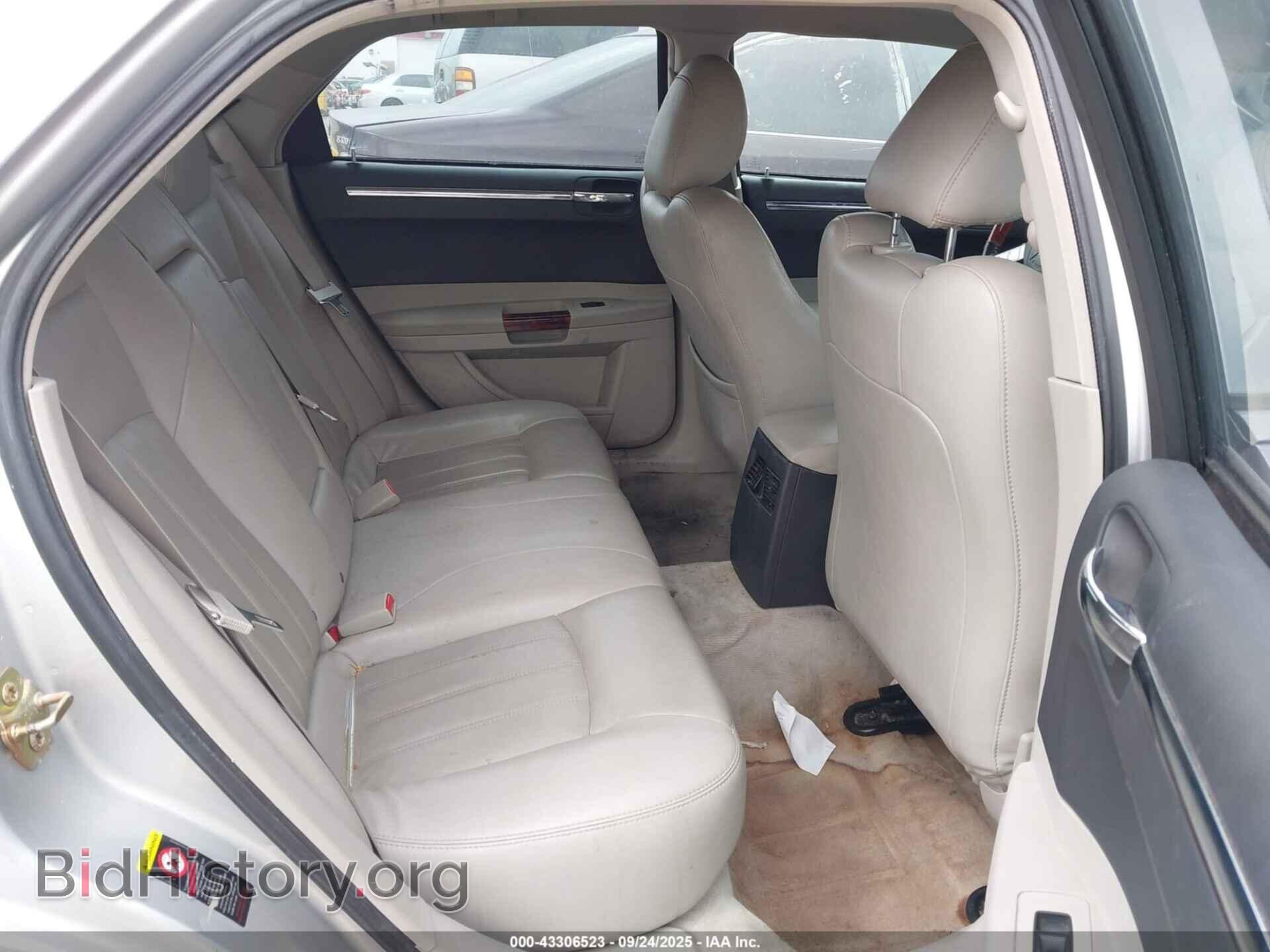 2005 CHRYSLER 300C - VIN: 2C3AA63H65H145508 - Фото 8