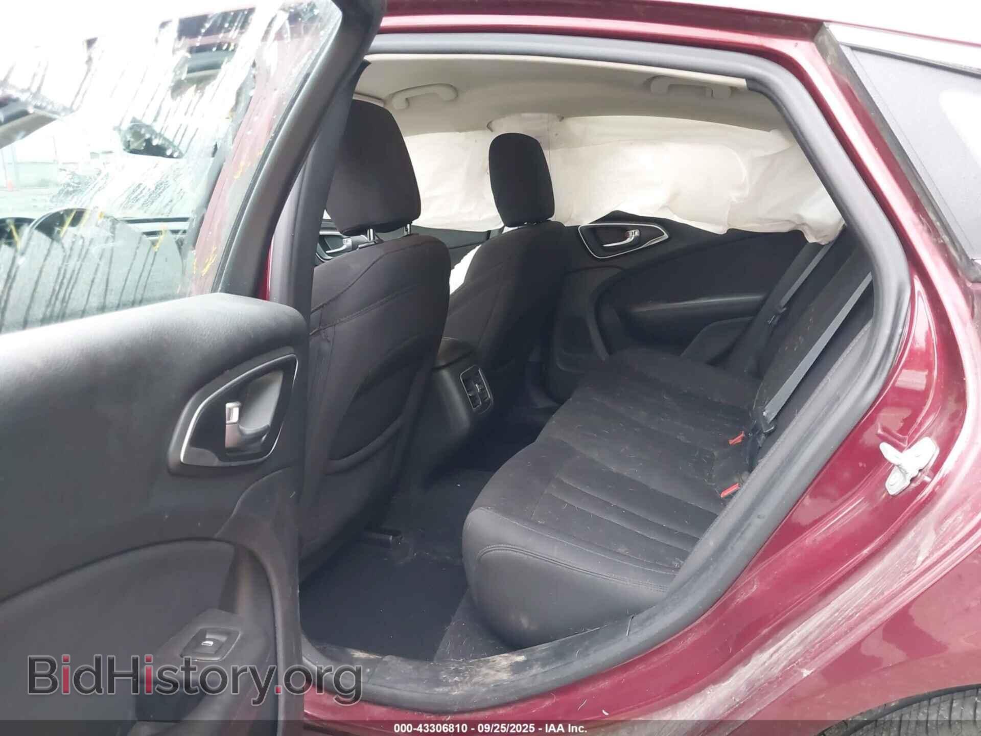 2015 CHRYSLER 200 - VIN: 1C3CCCAB3FN669059 - Фото 8