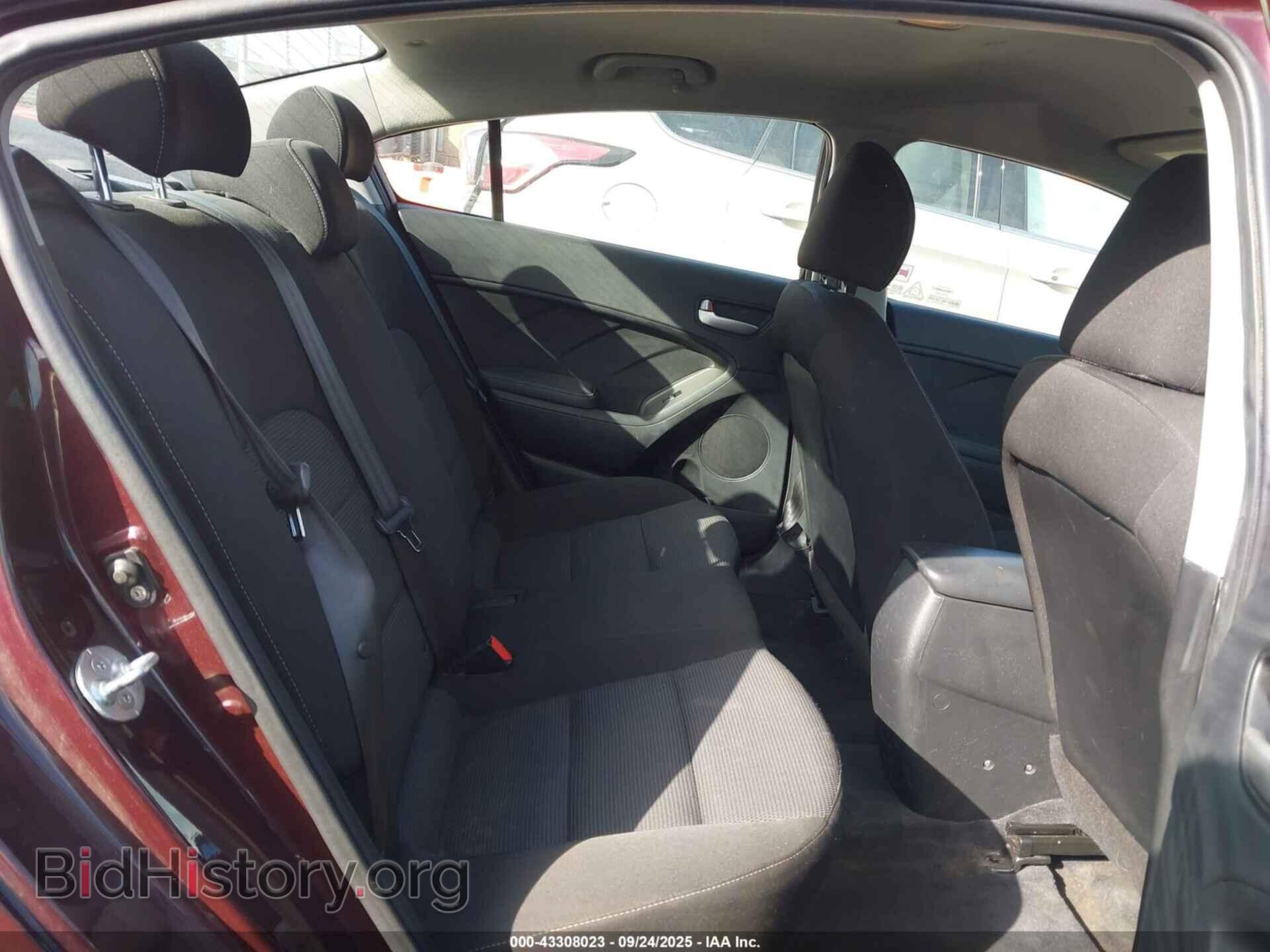2017 KIA FORTE - VIN: 3KPFK4A72HE108498 - Фото 8