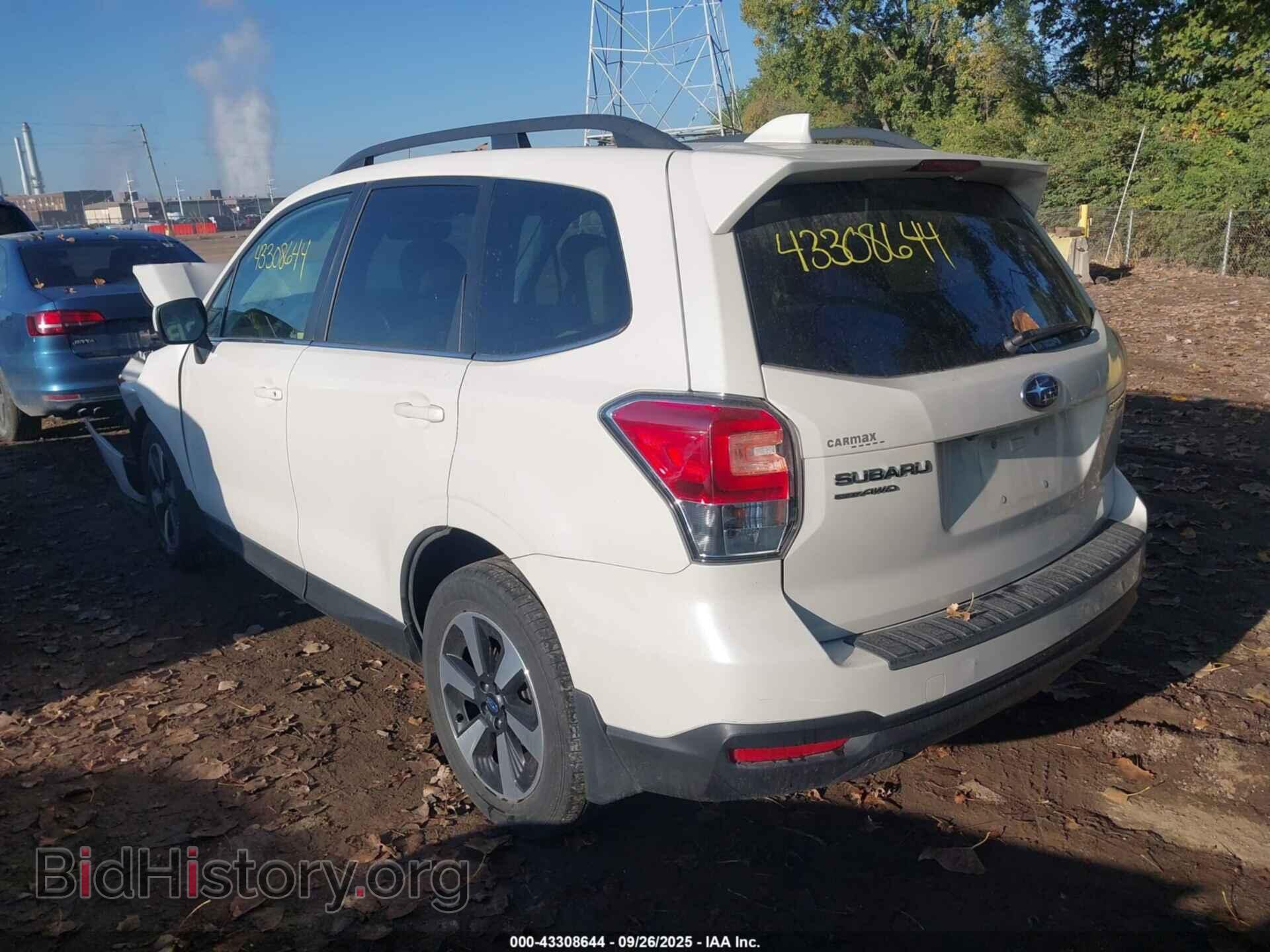 2017 SUBARU FORESTER - VIN: JF2SJAJC3HH500091 - Фото 3