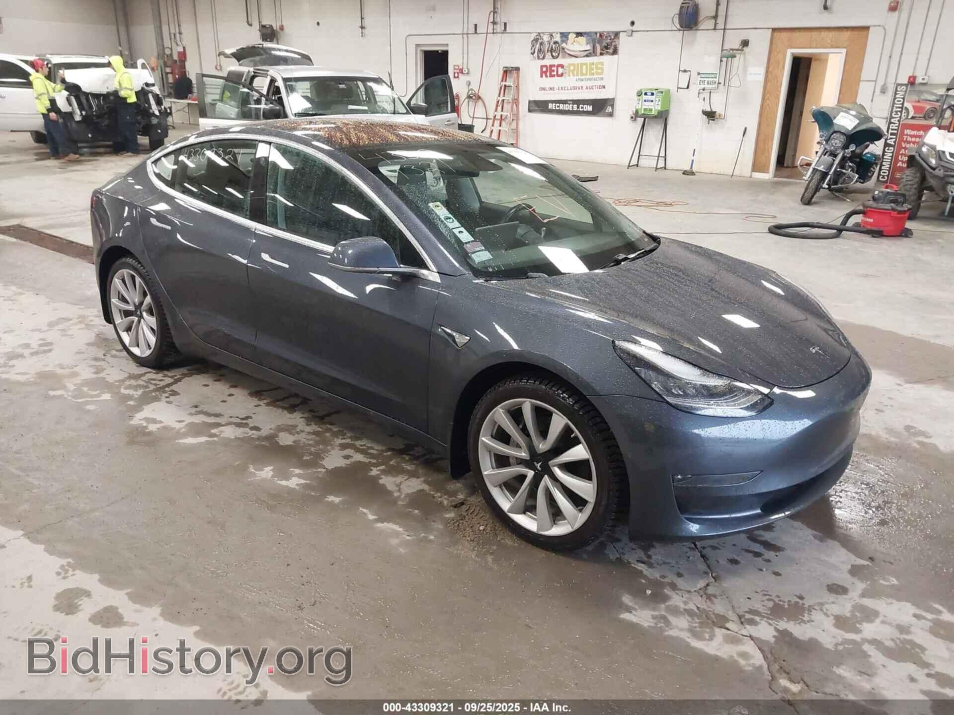 Фотография 5YJ3E1EA3JF035592 - TESLA MODEL 3 2018