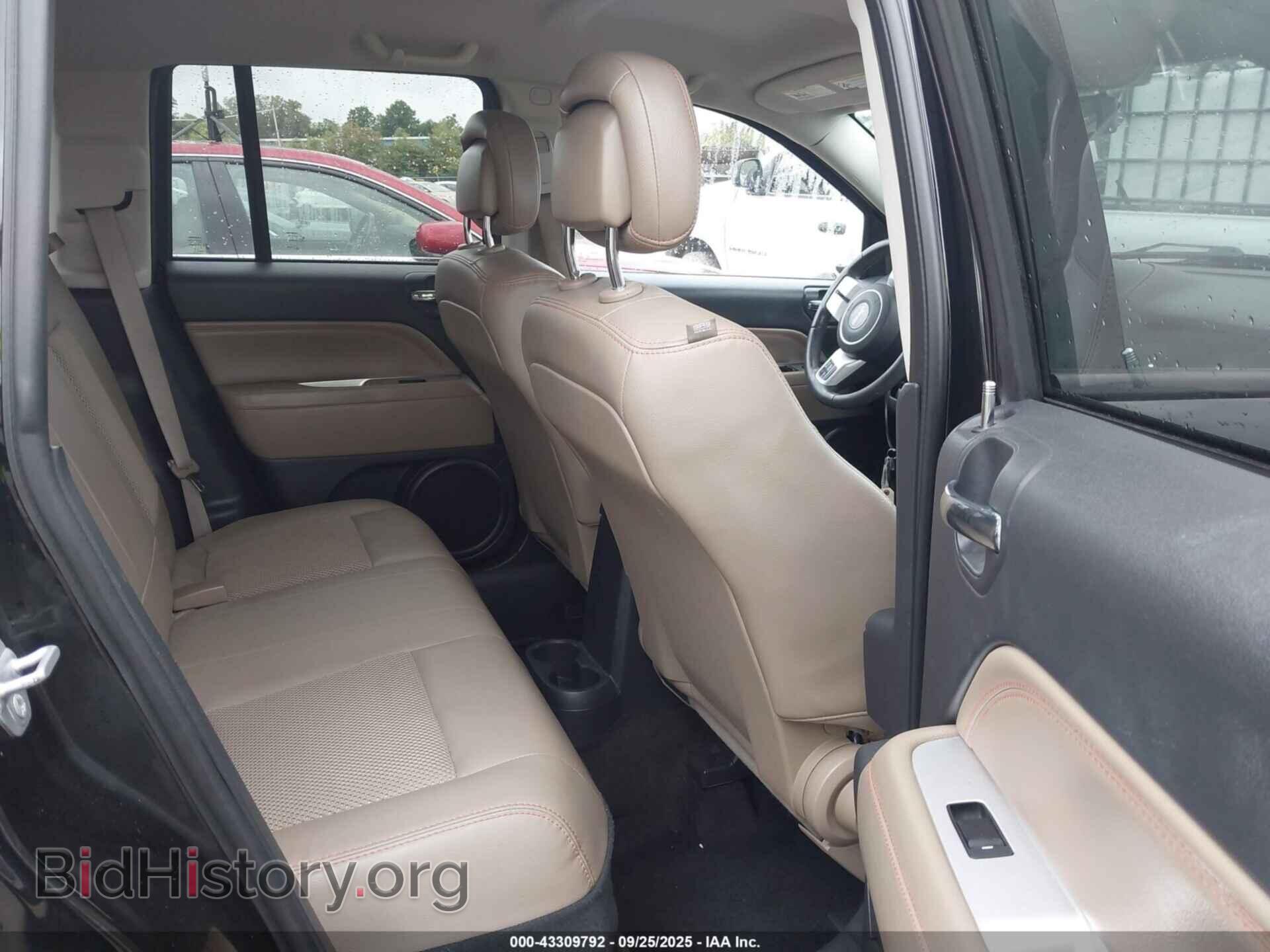 2015 JEEP COMPASS - VIN: 1C4NJCEB6FD418613 - Photo 8