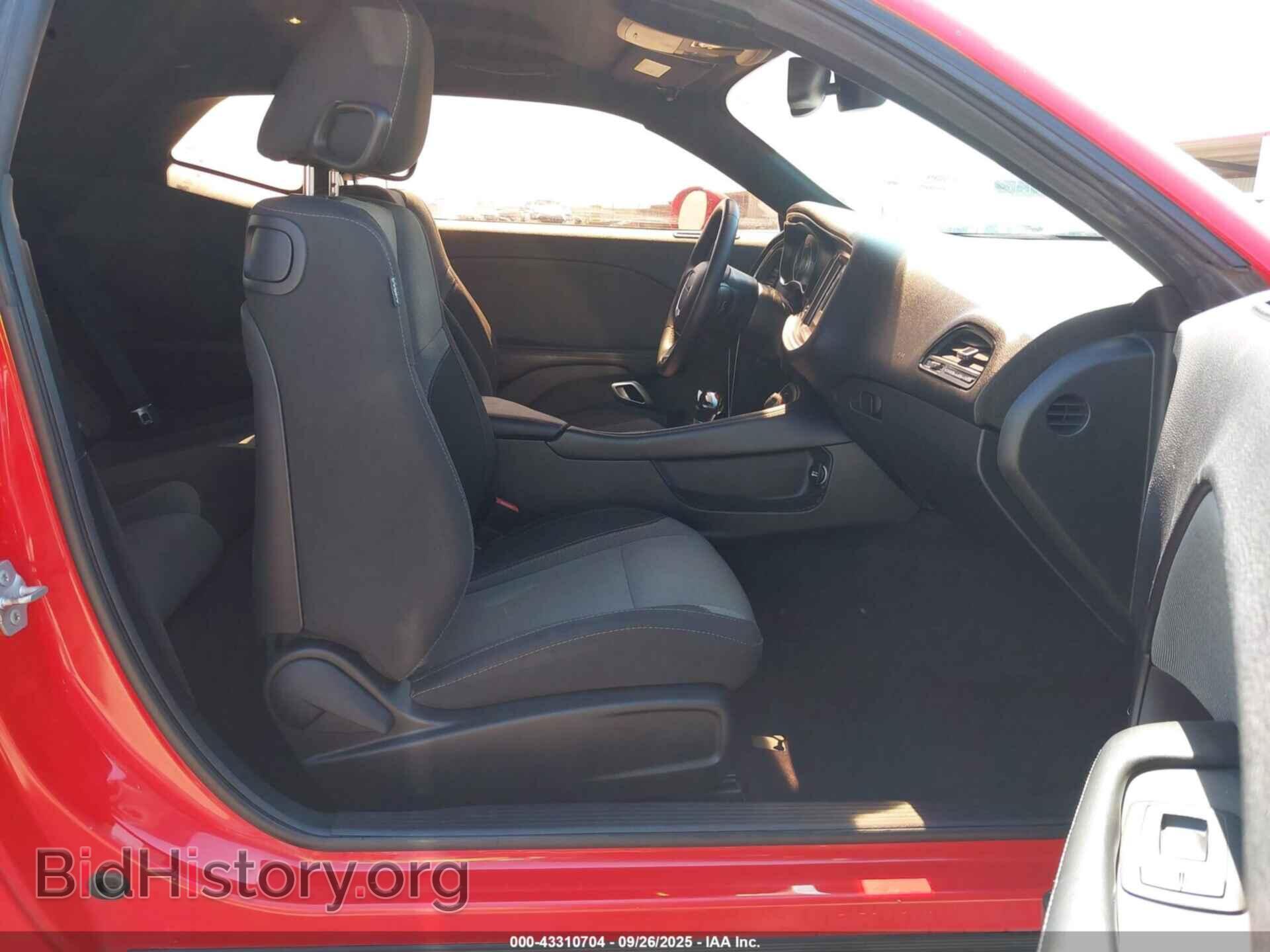 2016 DODGE CHALLENGER - VIN: 2C3CDZAG6GH137763 - Фото 5