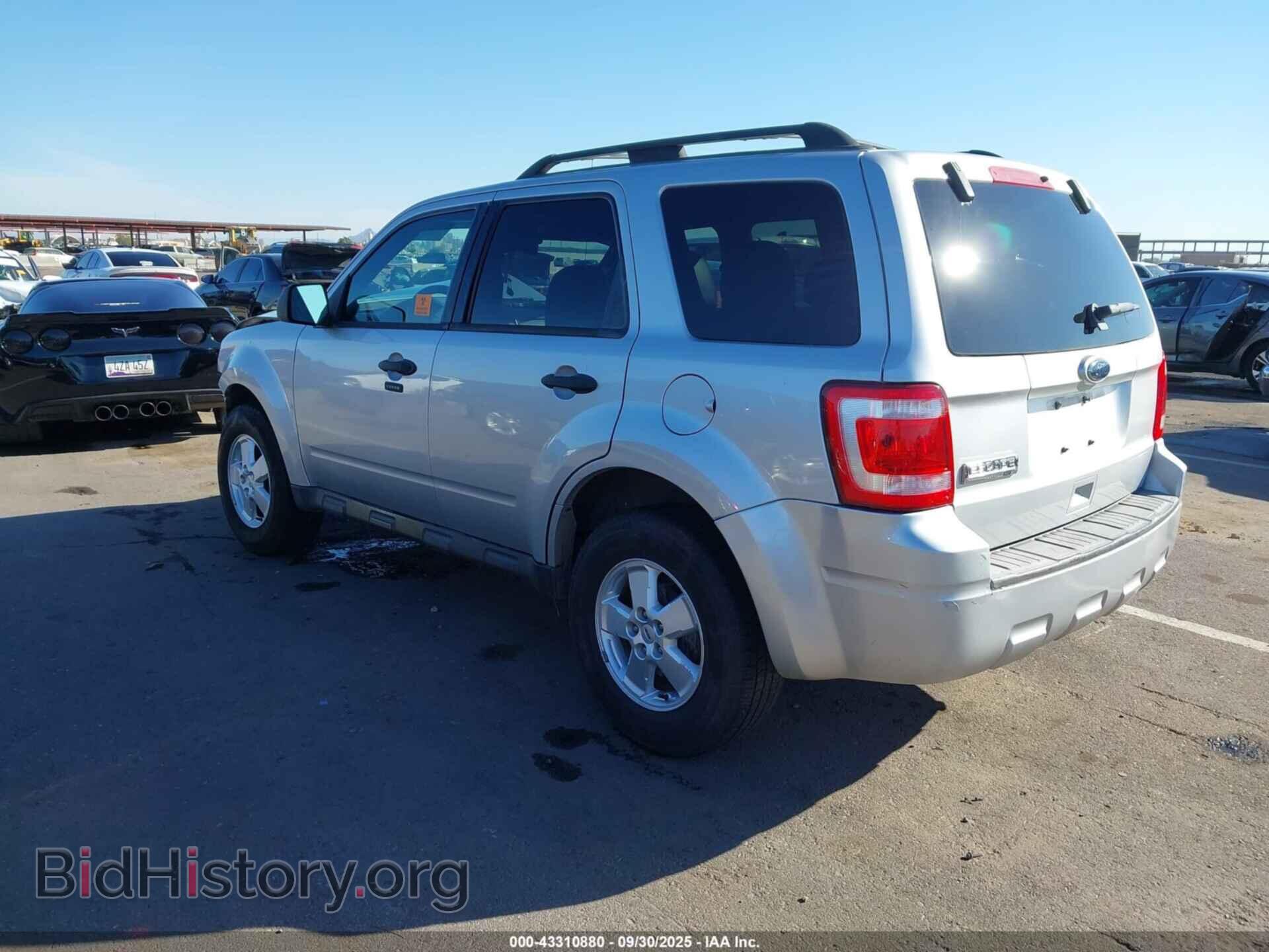 2010 FORD ESCAPE - VIN: 1FMCU0D73AKB42448 - Фото 3