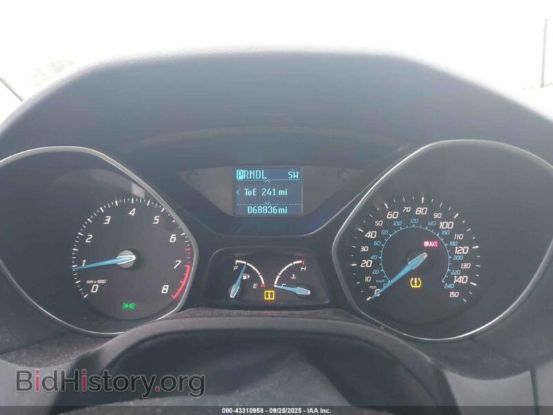 2012 Ford FOCUS (VIN 1FAHP3F22CL169731) — photo 7 of 16