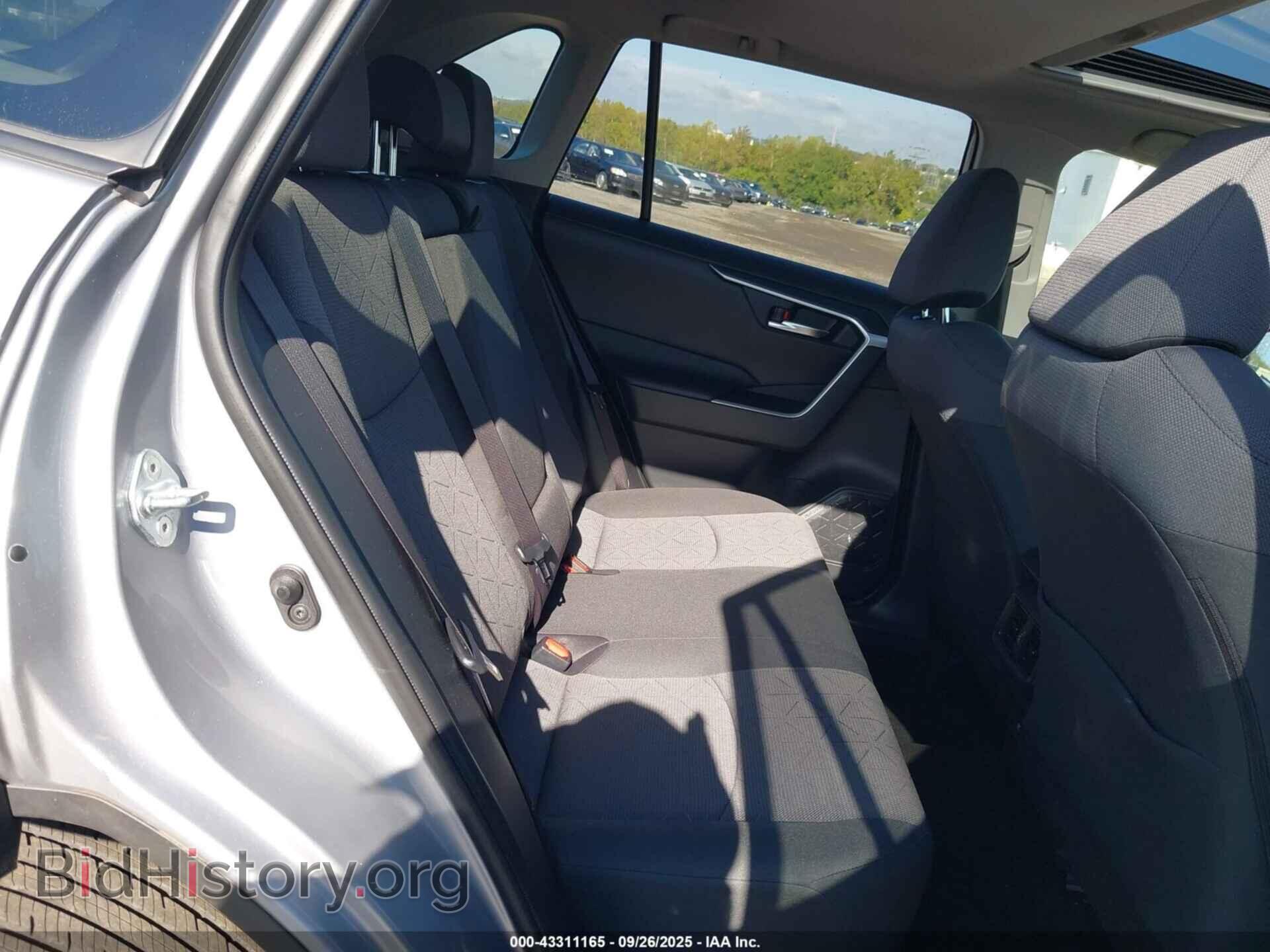 2019 TOYOTA RAV4 - VIN: JTMP1RFV9KD032475 - Фото 8