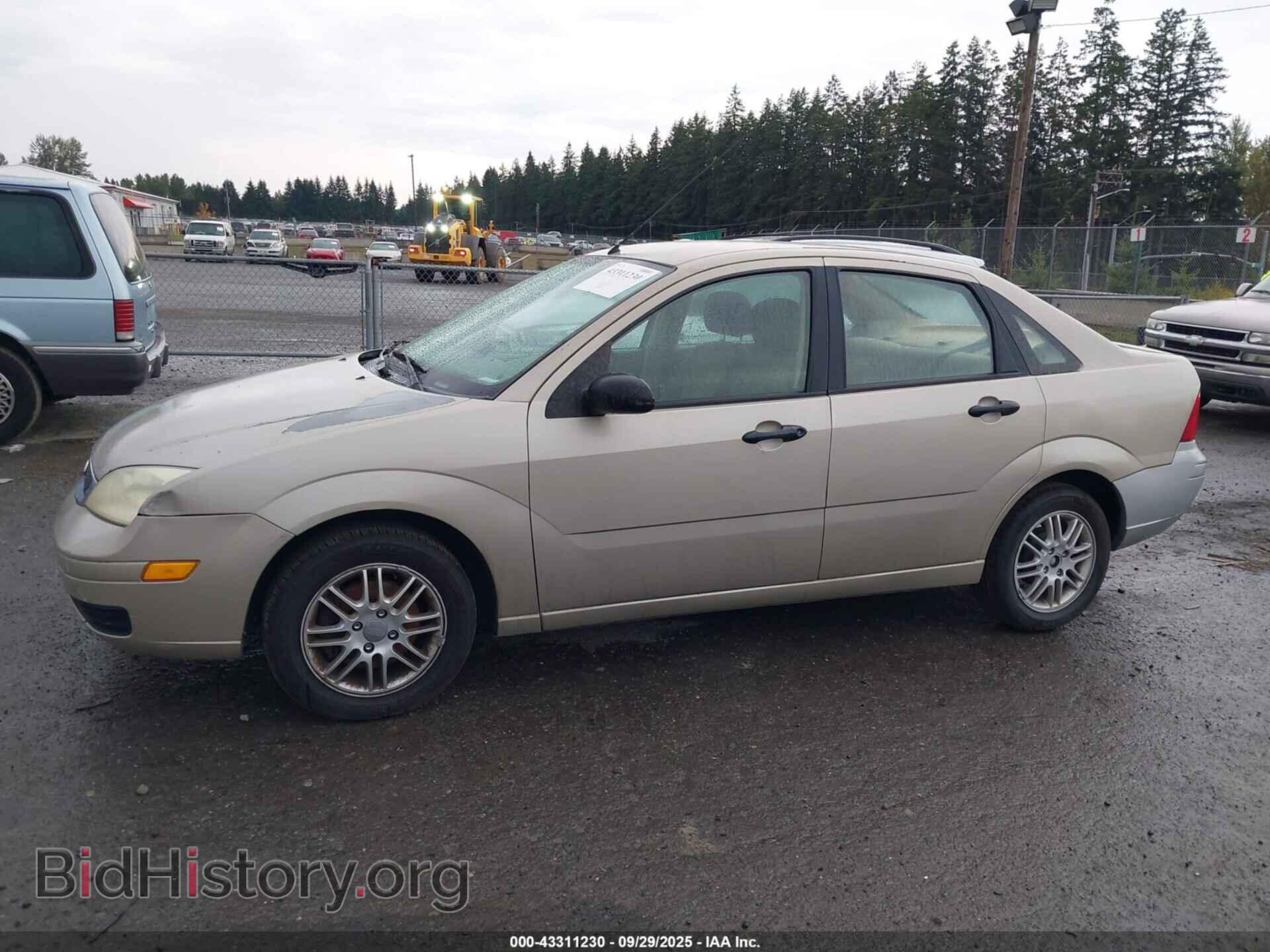 2007 FORD FOCUS - VIN: 1FAFP34N97W181495 - Фото 2
