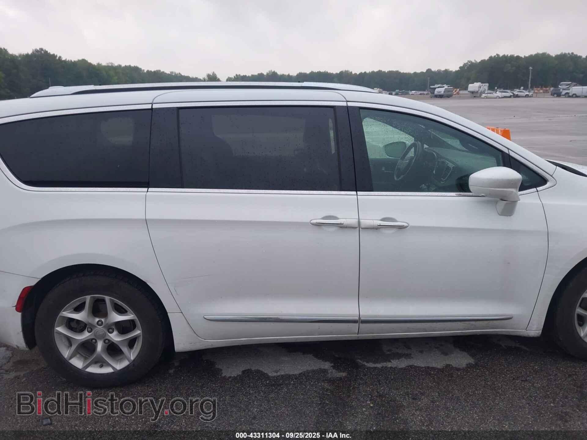 2019 CHRYSLER PACIFICA - VIN: 2C4RC1EG7KR746254 - Фото 14