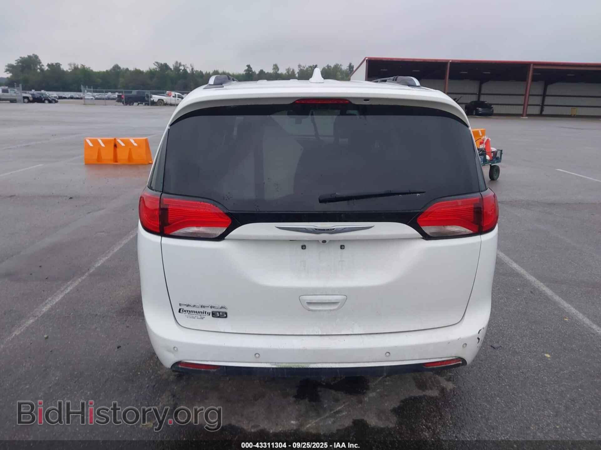 2019 CHRYSLER PACIFICA - VIN: 2C4RC1EG7KR746254 - Фото 17