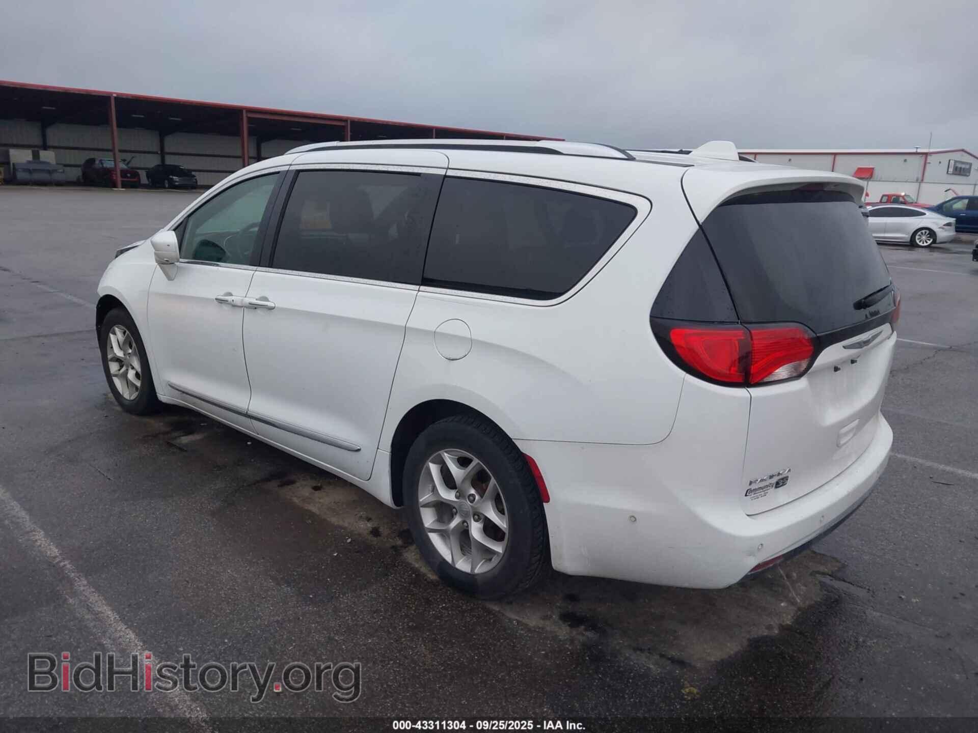 2019 CHRYSLER PACIFICA - VIN: 2C4RC1EG7KR746254 - Фото 3