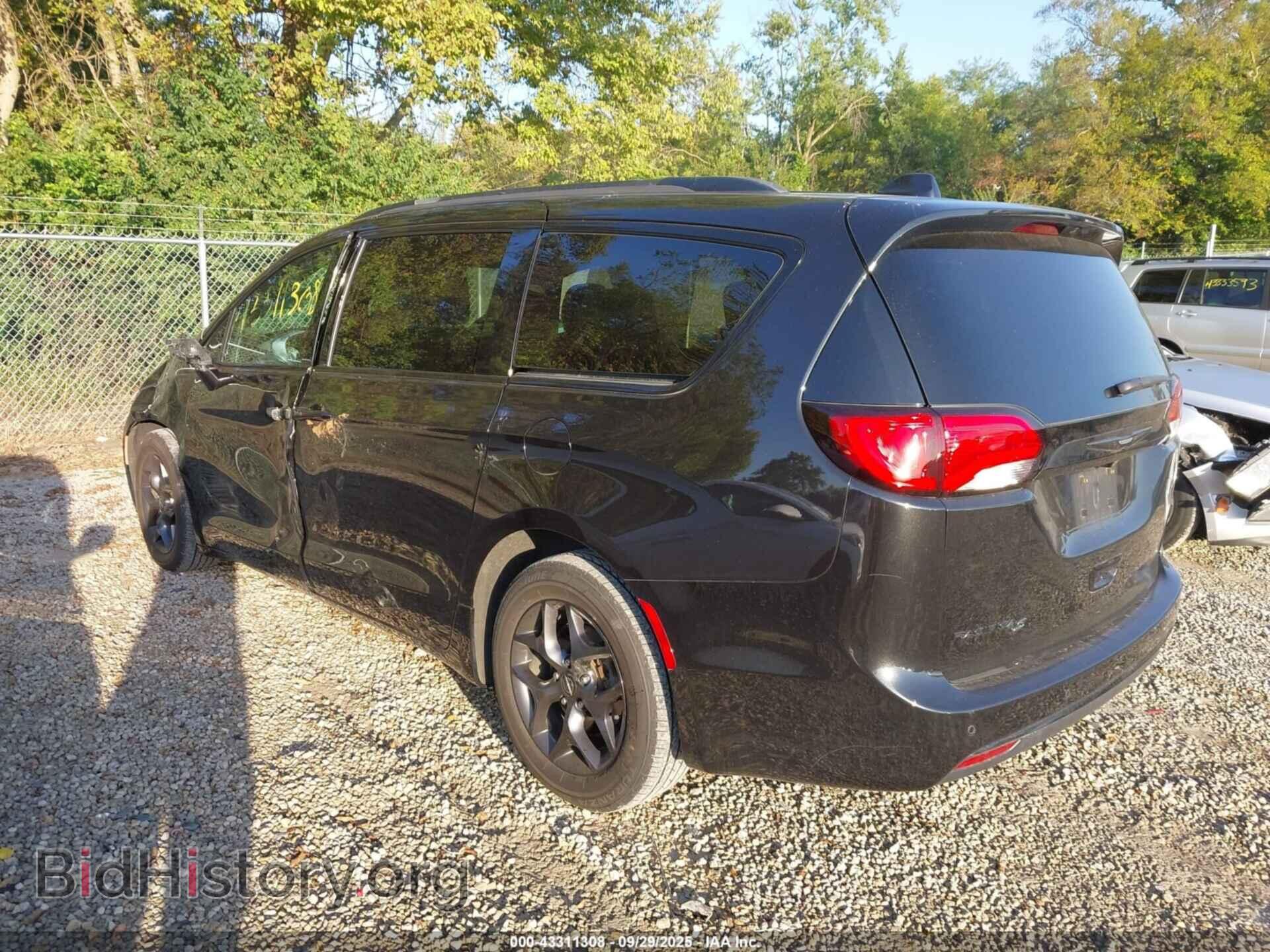 2019 CHRYSLER PACIFICA - VIN: 2C4RC1EG7KR667540 - Фото 3