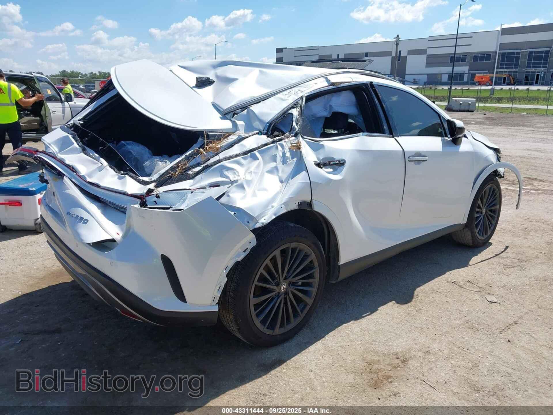 2024 LEXUS RX 350 - VIN: 2T2BAMBA2RC044387 - Photo 4