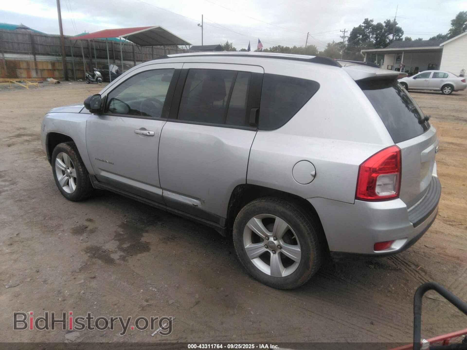 2011 JEEP COMPASS - VIN: 1J4NT1FA0BD260598 - Фото 3