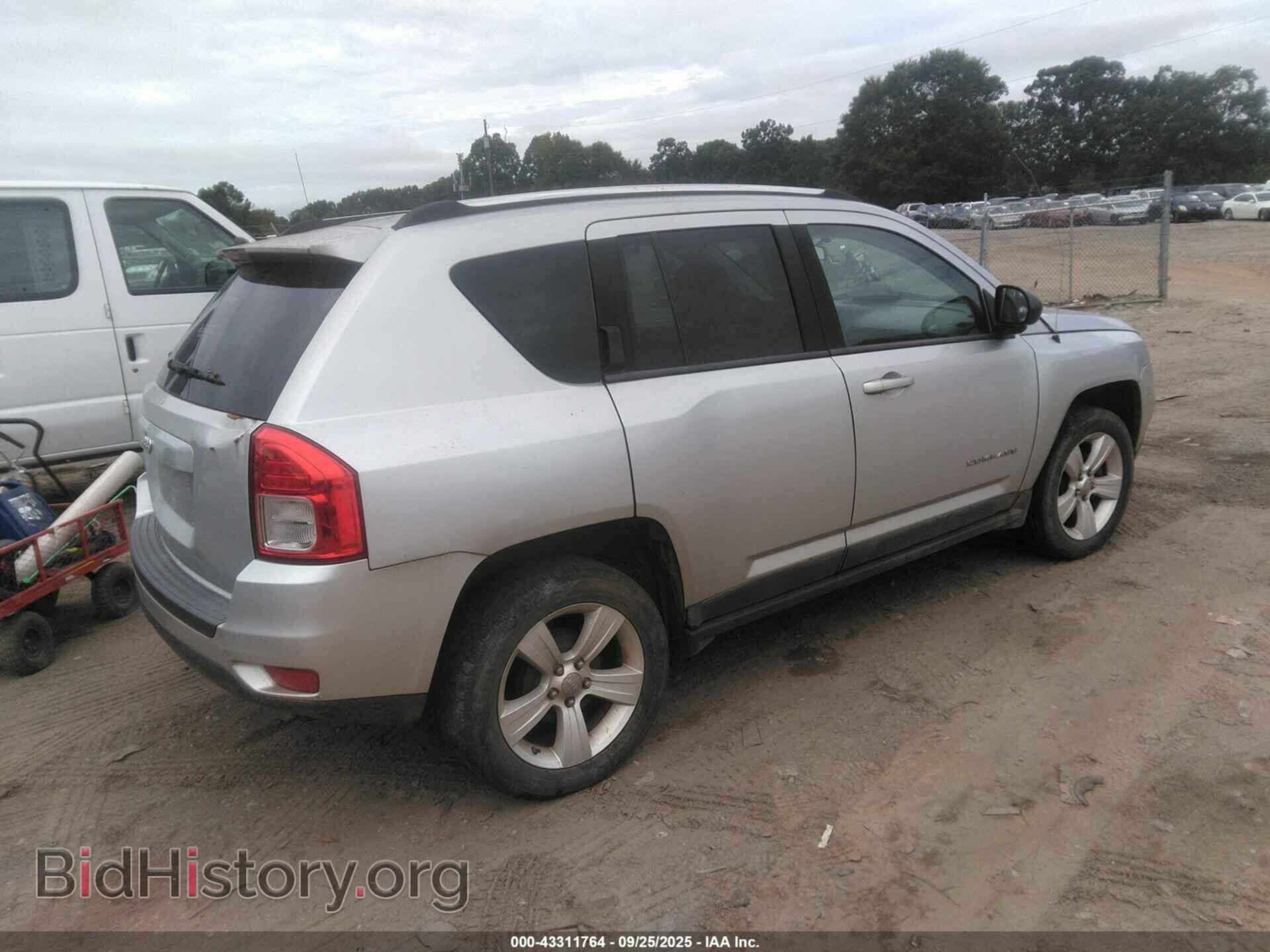 2011 JEEP COMPASS - VIN: 1J4NT1FA0BD260598 - Фото 4