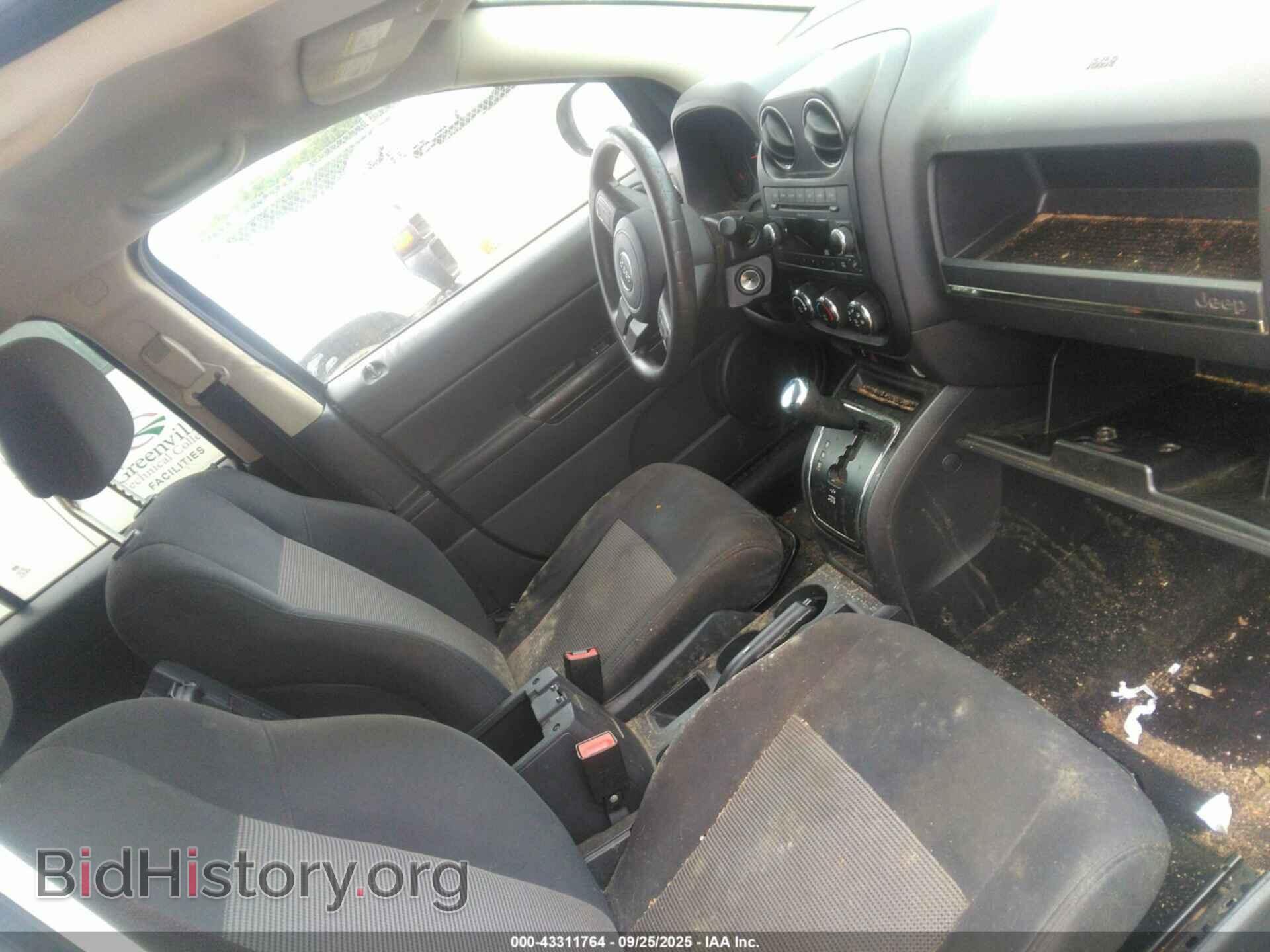 2011 JEEP COMPASS - VIN: 1J4NT1FA0BD260598 - Фото 5