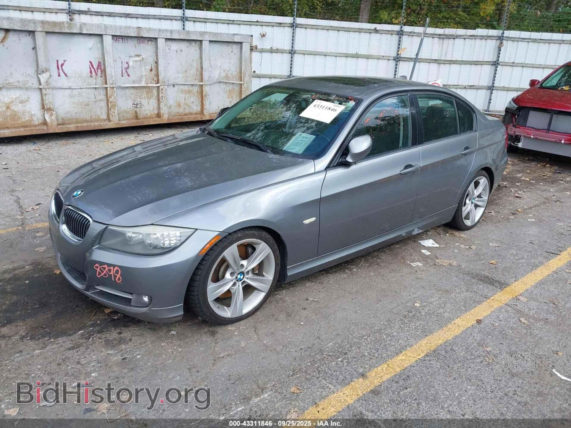 2011 BMW 335I - VIN: WBAPM5C57BA745376 - Фото 2