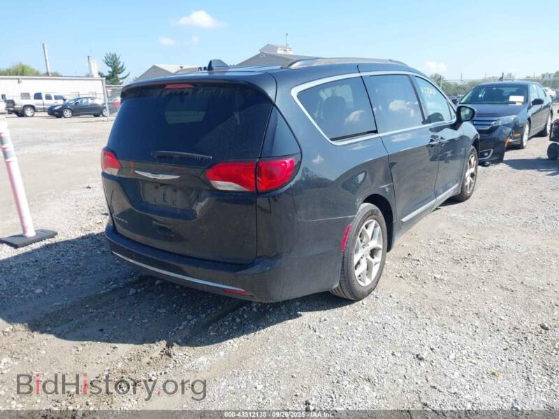 2017 Chrysler PACIFICA (VIN 2C4RC1BG4HR668027) — photo 4 of 21