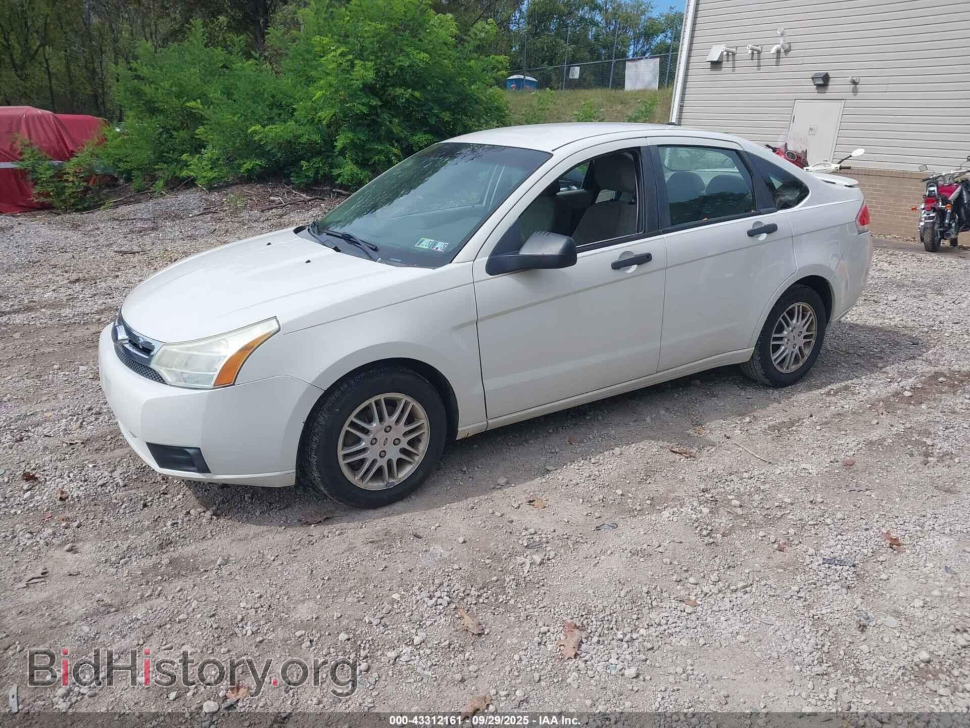 2011 FORD FOCUS - VIN: 1FAHP3FN9BW134031 - Фото 2