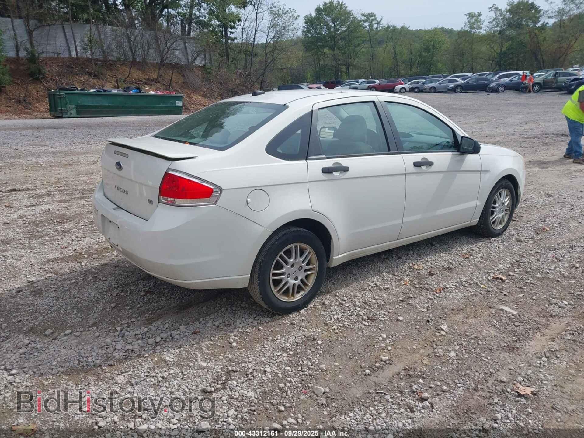 2011 FORD FOCUS - VIN: 1FAHP3FN9BW134031 - Фото 4