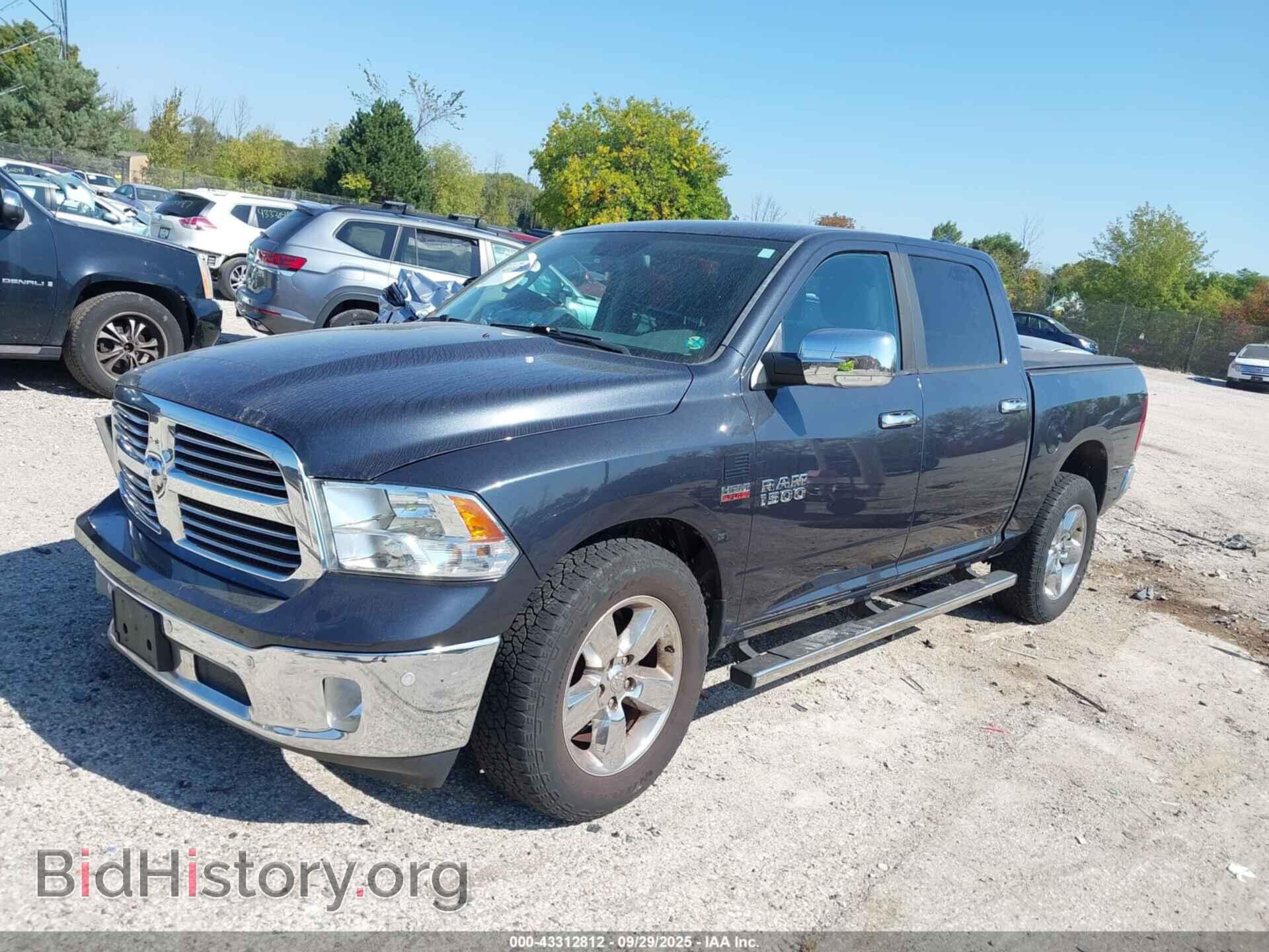 2016 RAM 1500 - VIN: 1C6RR7LT2GS249871 - Фото 2