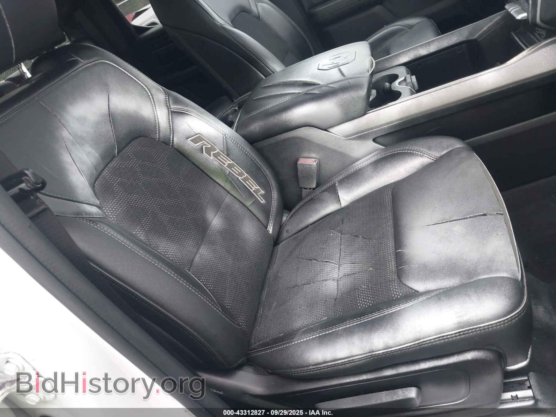 2020 RAM 1500 - VIN: 1C6SRFET8LN280141 - Фото 6