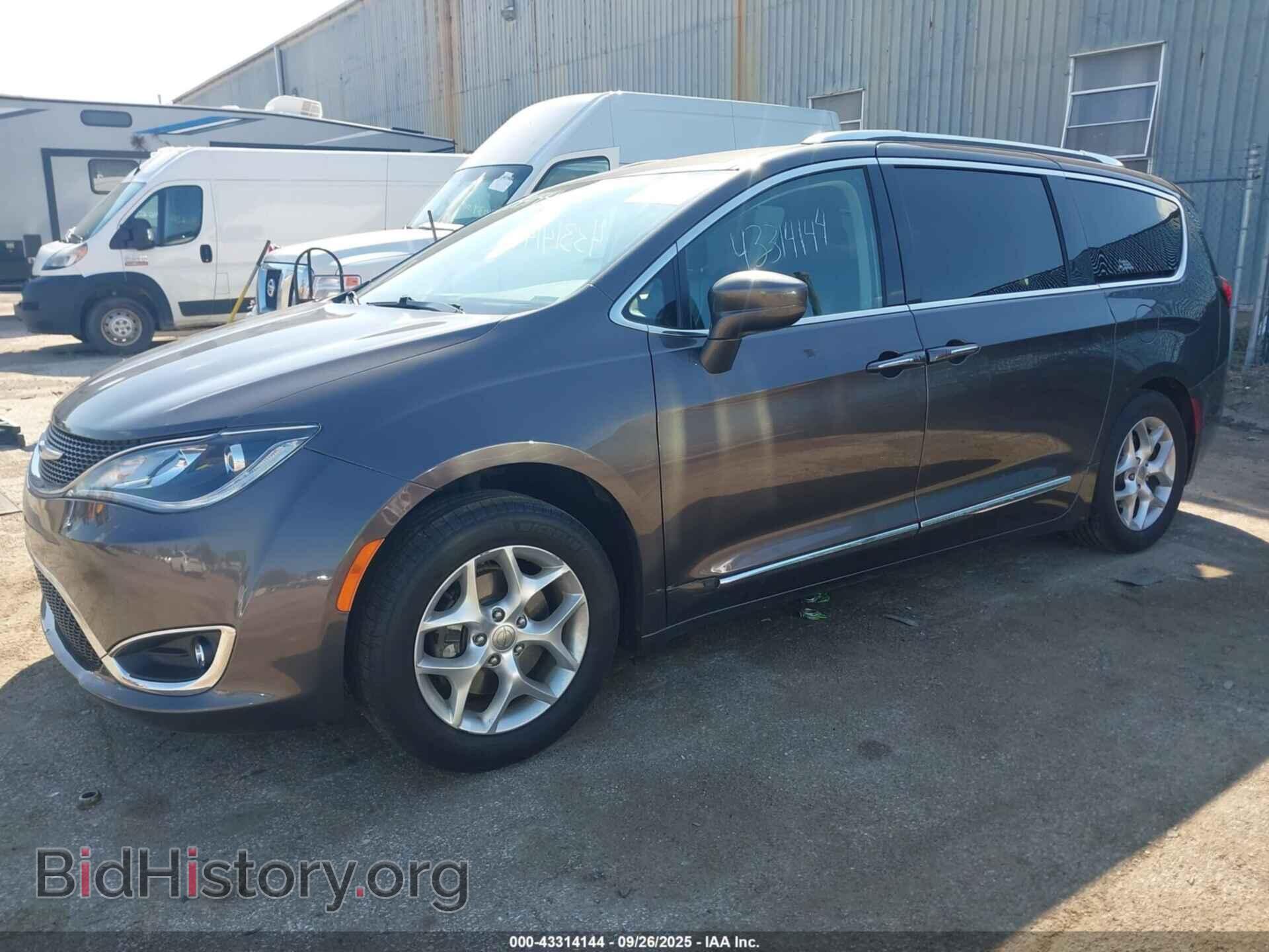 2017 CHRYSLER PACIFICA - VIN: 2C4RC1EG5HR768584 - Фото 2
