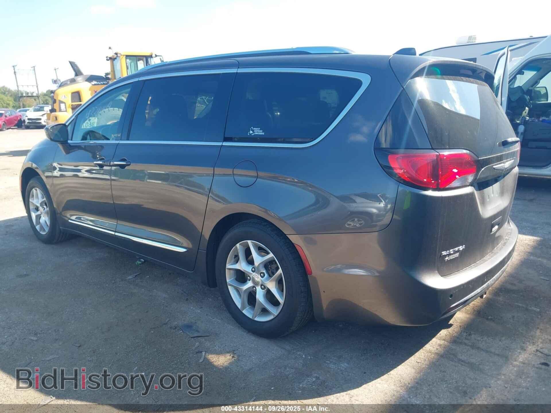2017 CHRYSLER PACIFICA - VIN: 2C4RC1EG5HR768584 - Фото 3