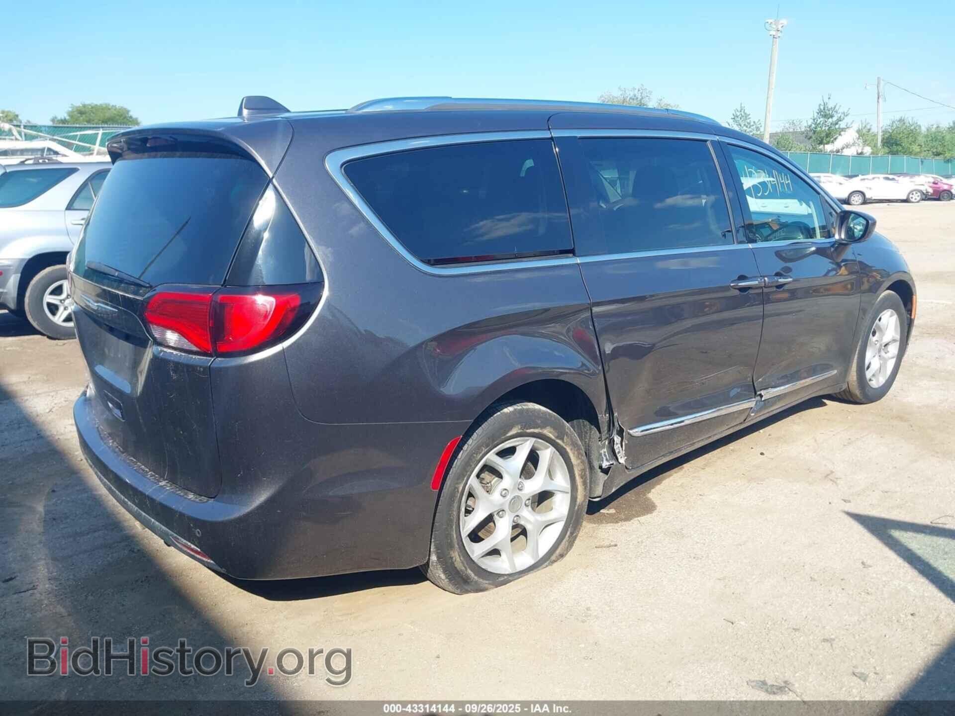2017 CHRYSLER PACIFICA - VIN: 2C4RC1EG5HR768584 - Фото 4