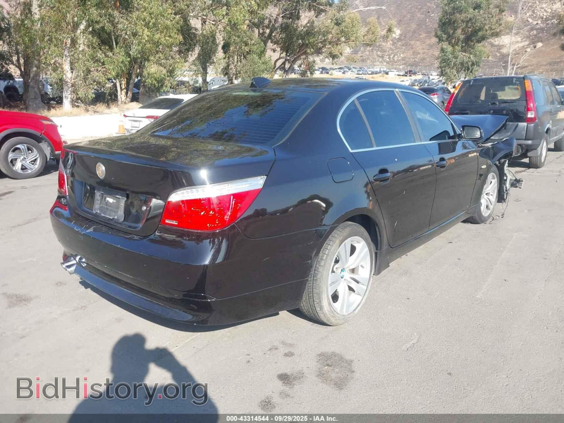 2009 BMW 528I - VIN: WBANU53529C118686 - Фото 4