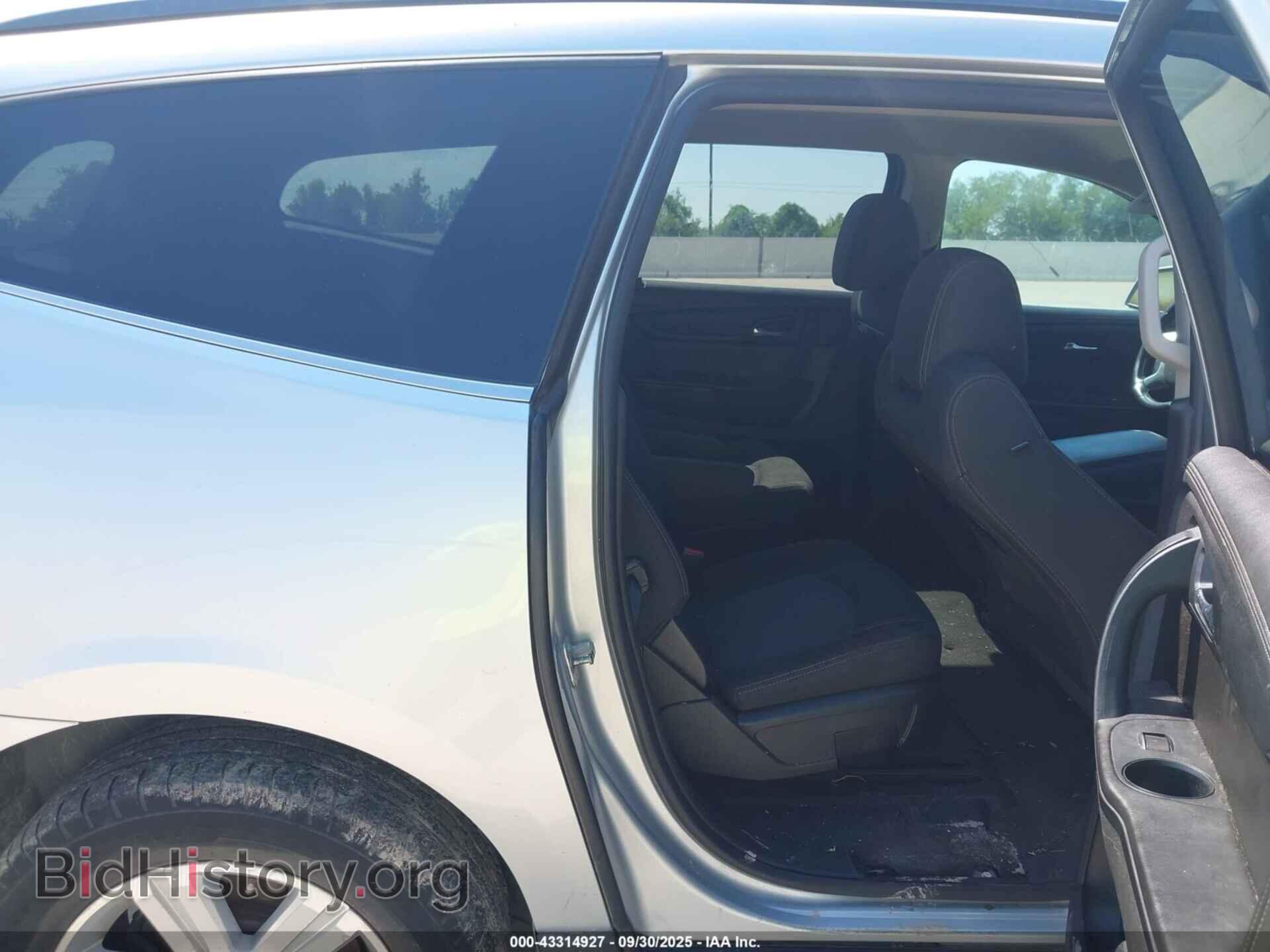 2014 CHEVROLET TRAVERSE - VIN: 1GNKRHKD1EJ308297 - Фото 8