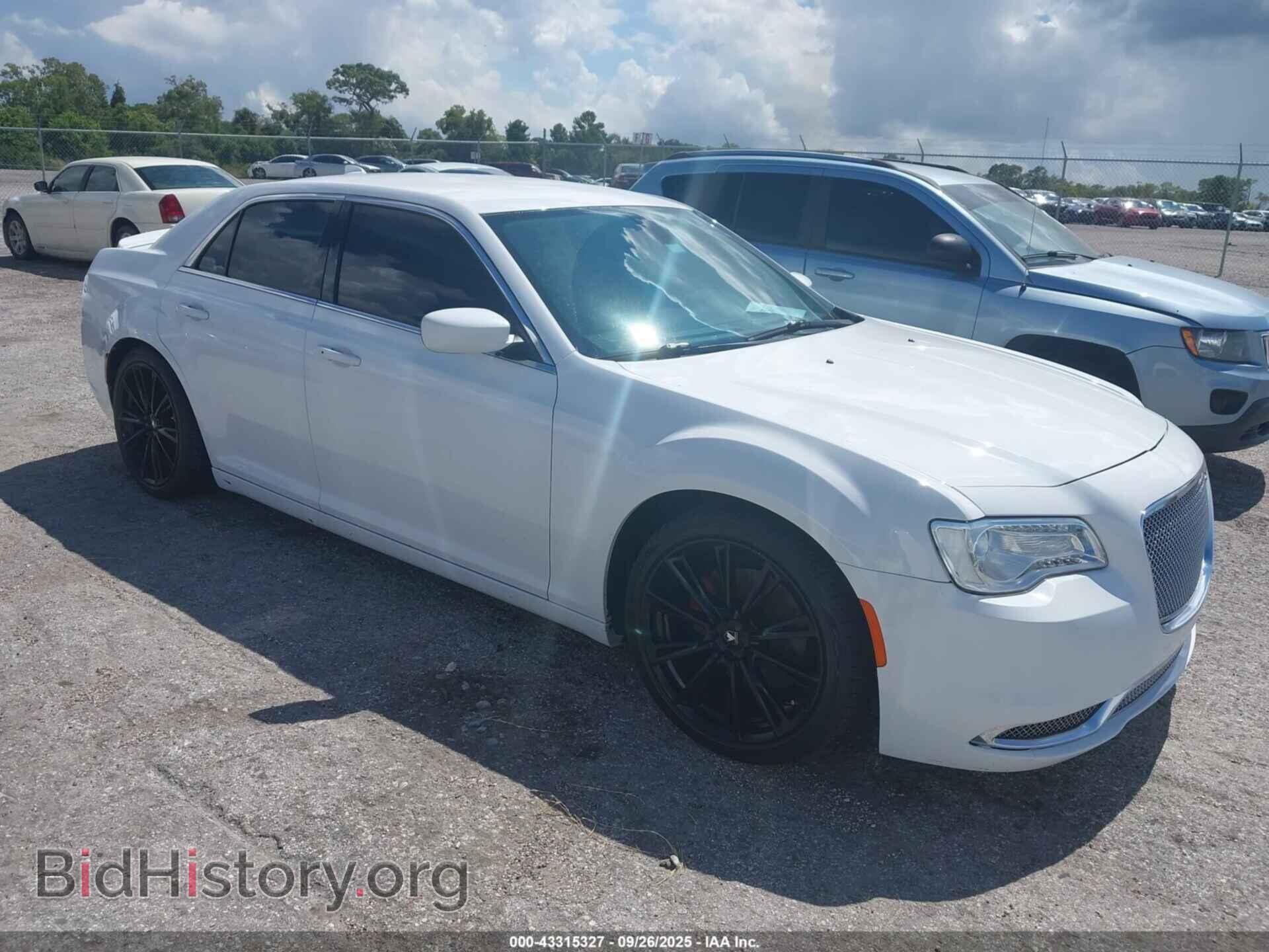 Фотография 2C3CCAAG5LH115641 - CHRYSLER 300 2020