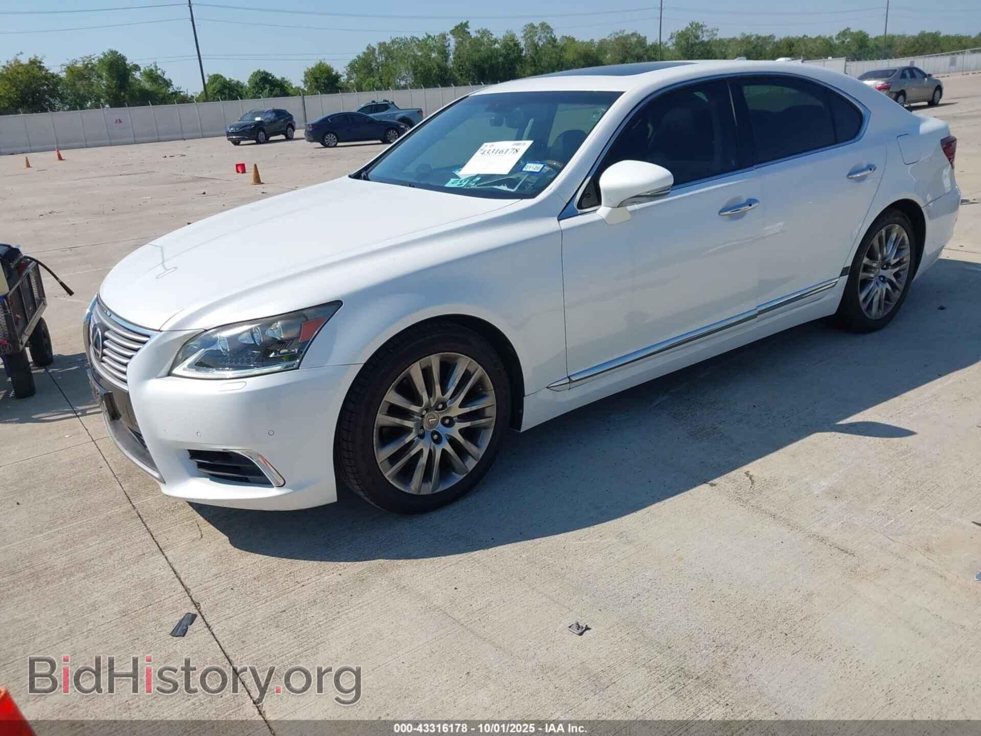 2015 LEXUS LS 460 - VIN: JTHBL5EF2F5134433 - Photo 2
