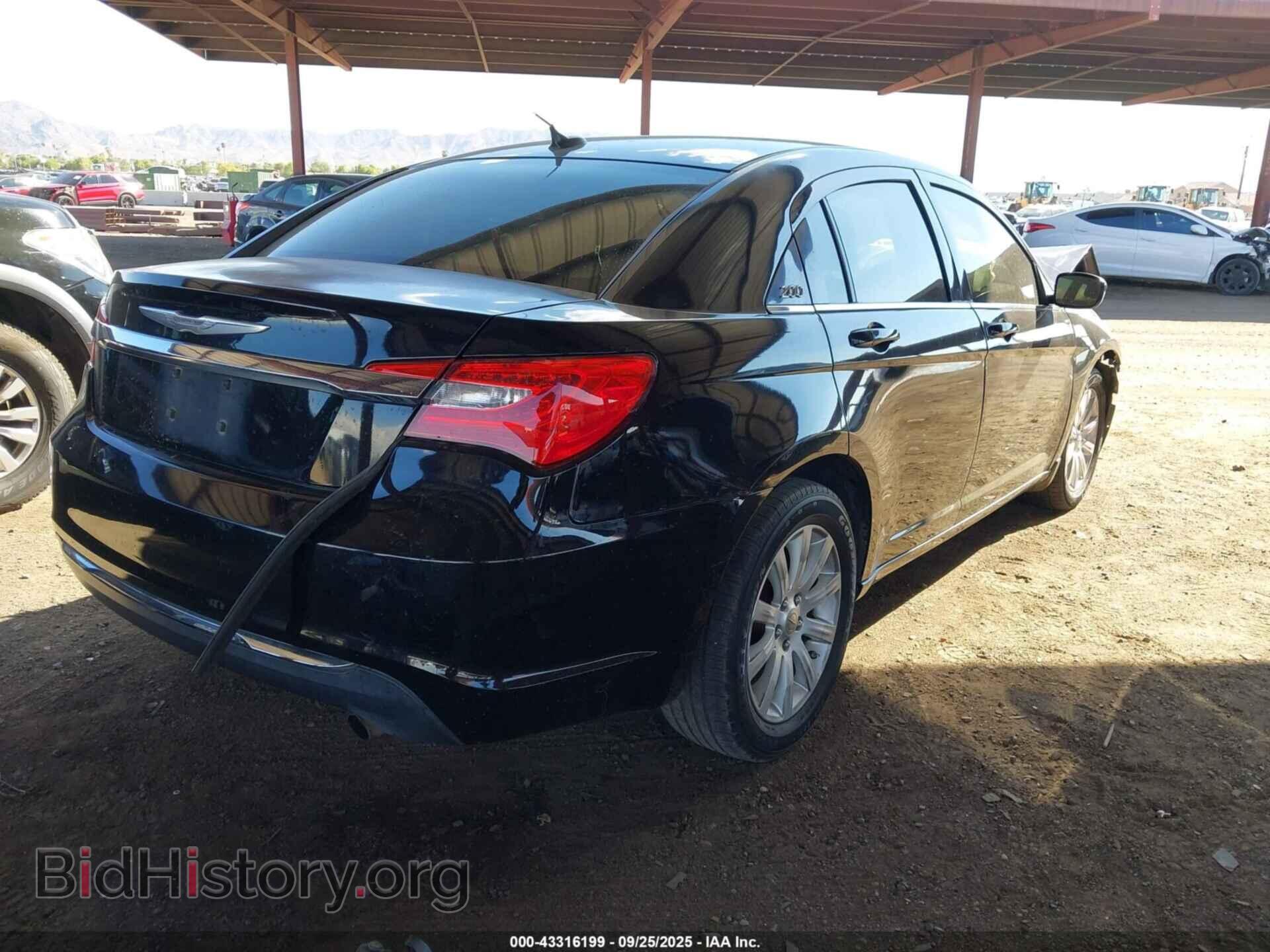 2013 CHRYSLER 200 - VIN: 1C3CCBBB5DN599831 - Фото 4