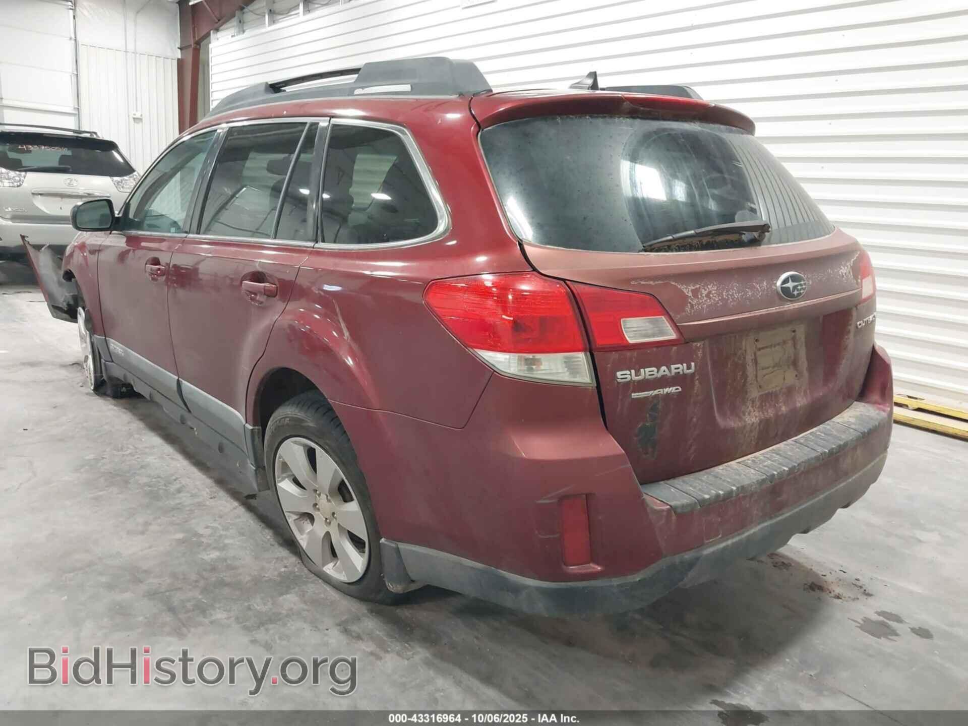 2011 SUBARU OUTBACK - VIN: 4S4BRCFC4B3315821 - Фото 3