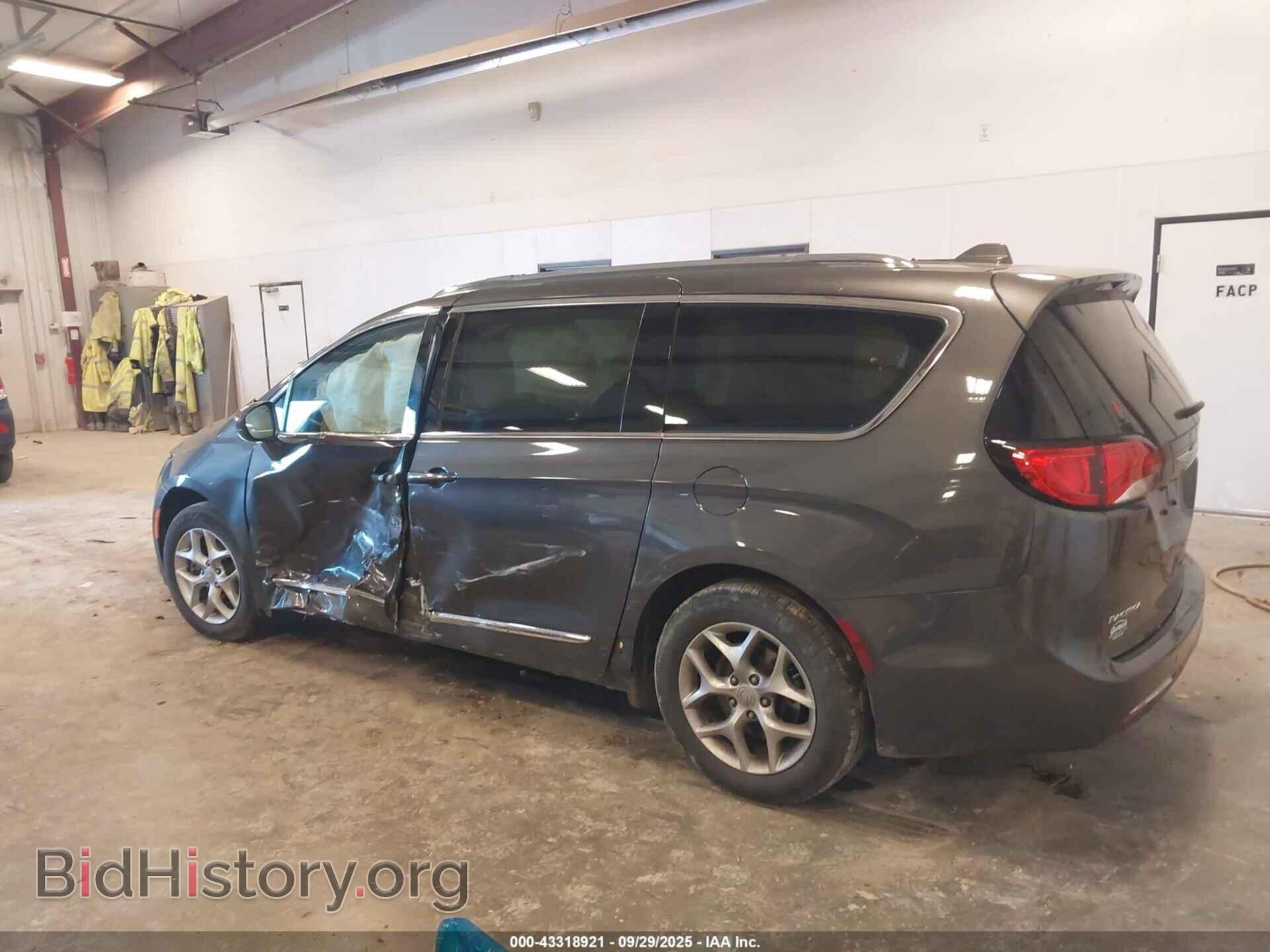 2019 CHRYSLER PACIFICA - VIN: 2C4RC1EG8KR525164 - Photo 3