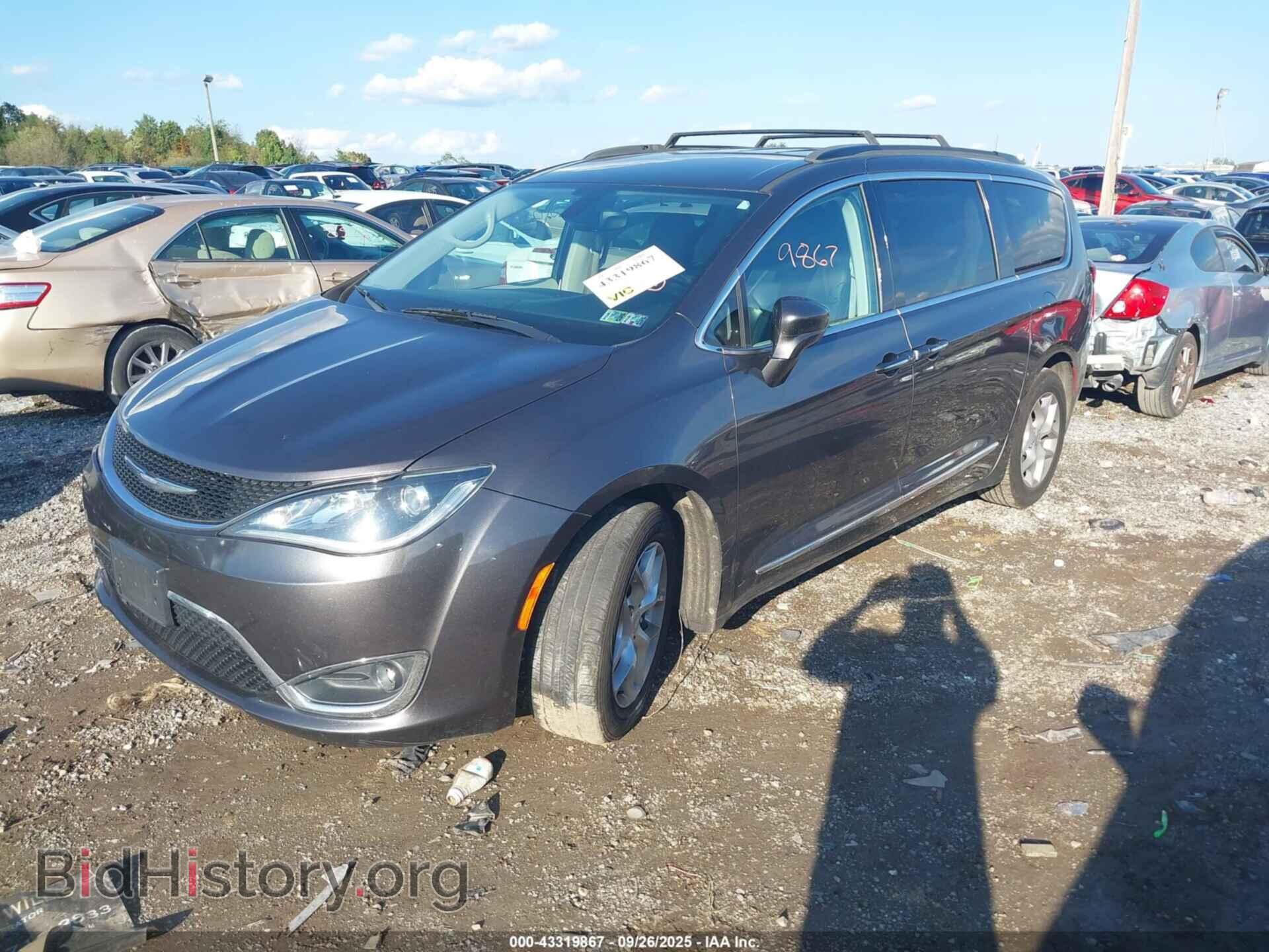 2017 CHRYSLER PACIFICA - VIN: 2C4RC1BG8HR610793 - Фото 2
