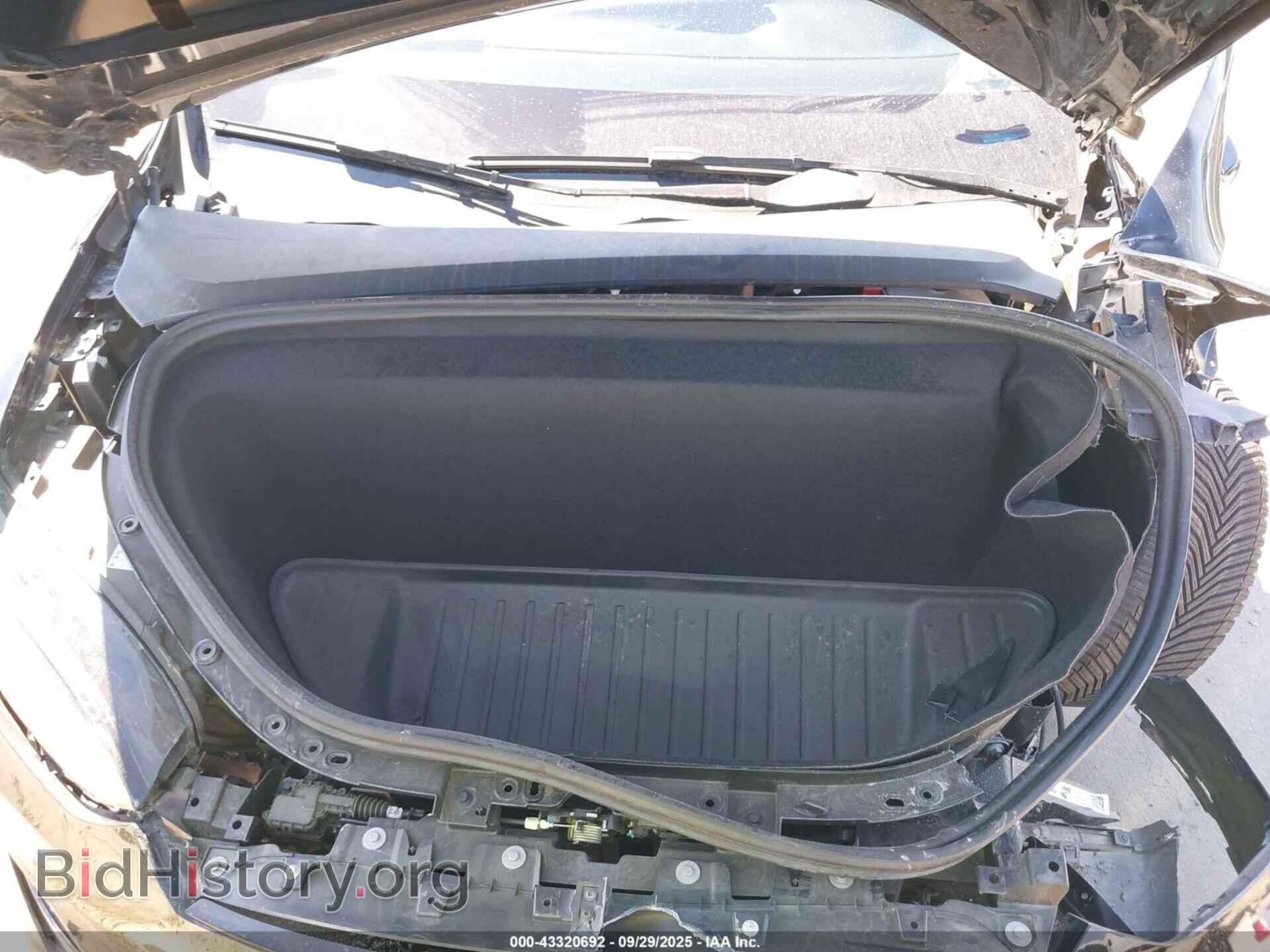 2023 TESLA MODEL X - VIN: 7SAXCDE5XPF413723 - Фото 10