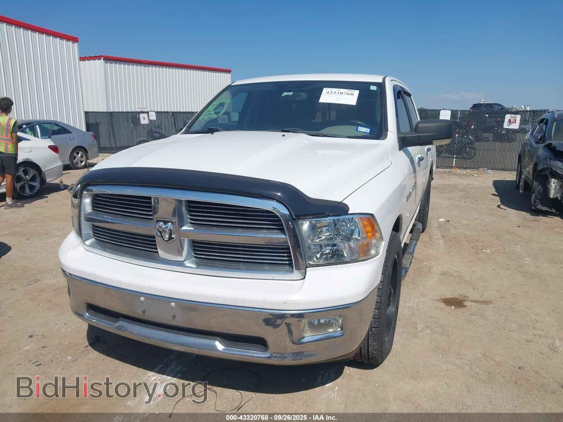 2011 DODGE RAM 1500 - VIN: 1D7RB1CT9BS596607 - Photo 2