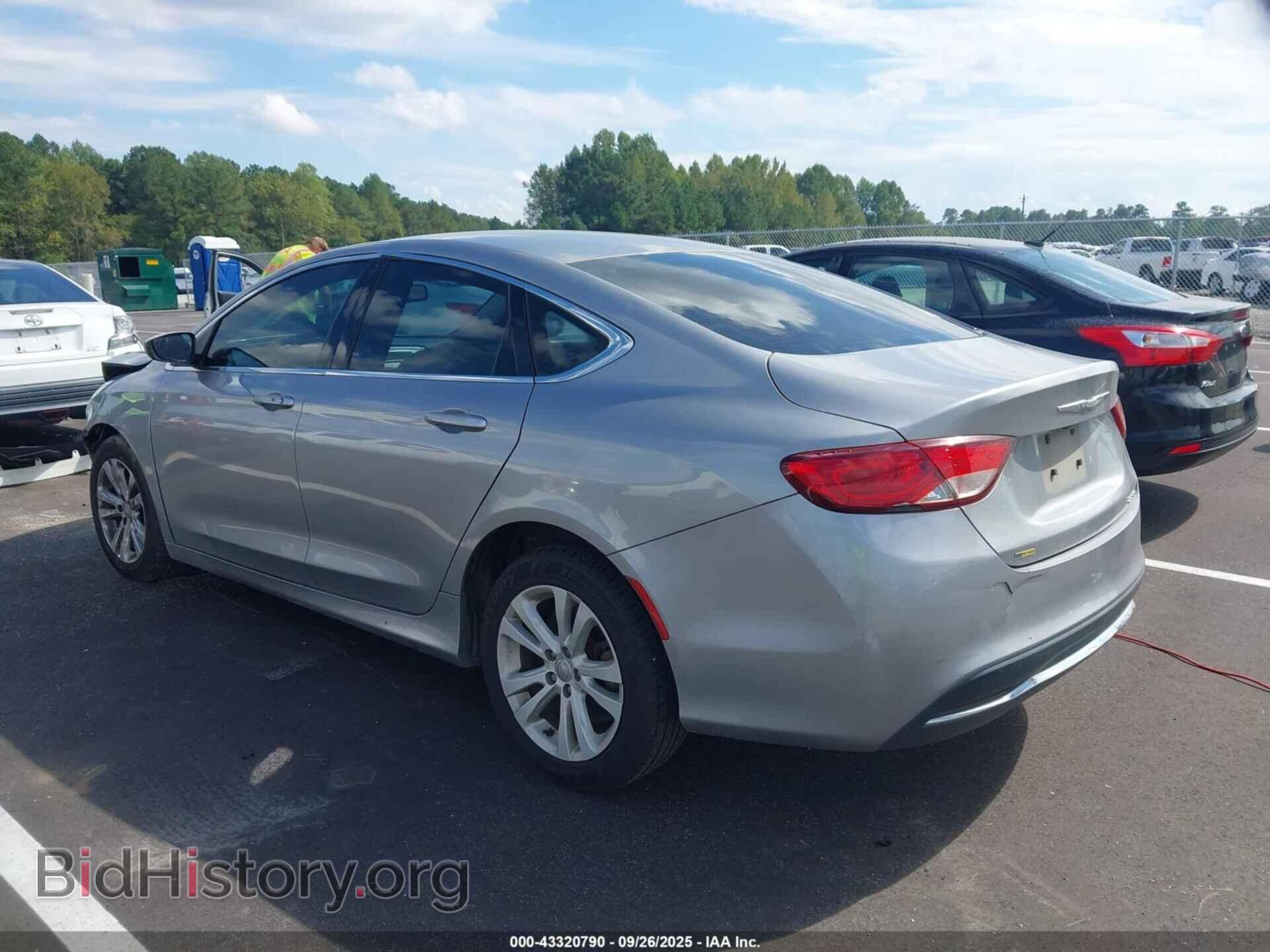 2016 CHRYSLER 200 - VIN: 1C3CCCAB5GN105611 - Фото 3