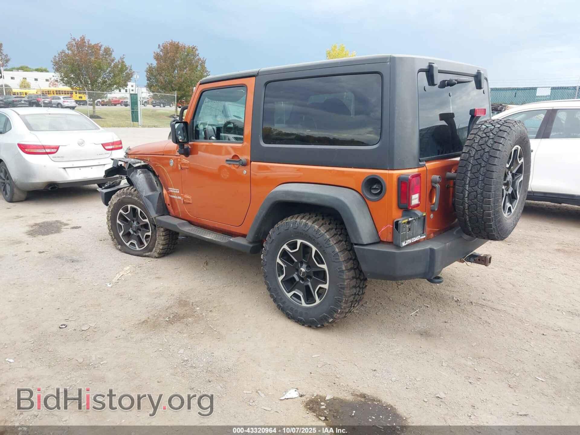 2011 JEEP WRANGLER - VIN: 1J4AA2D16BL612733 - Фото 3