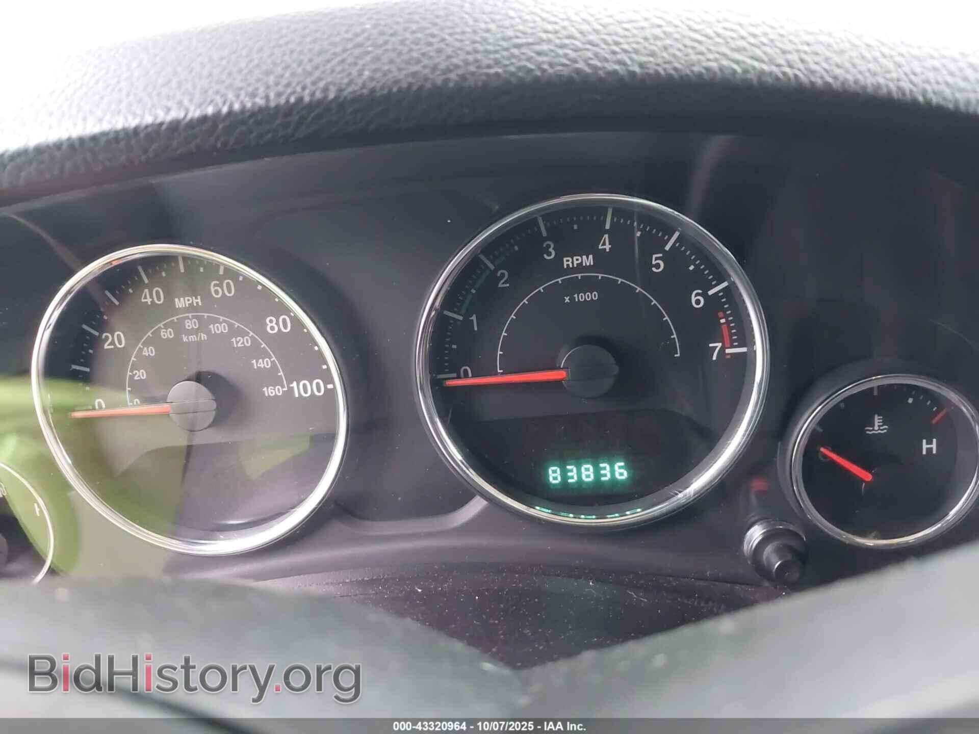 2011 JEEP WRANGLER - VIN: 1J4AA2D16BL612733 - Фото 7