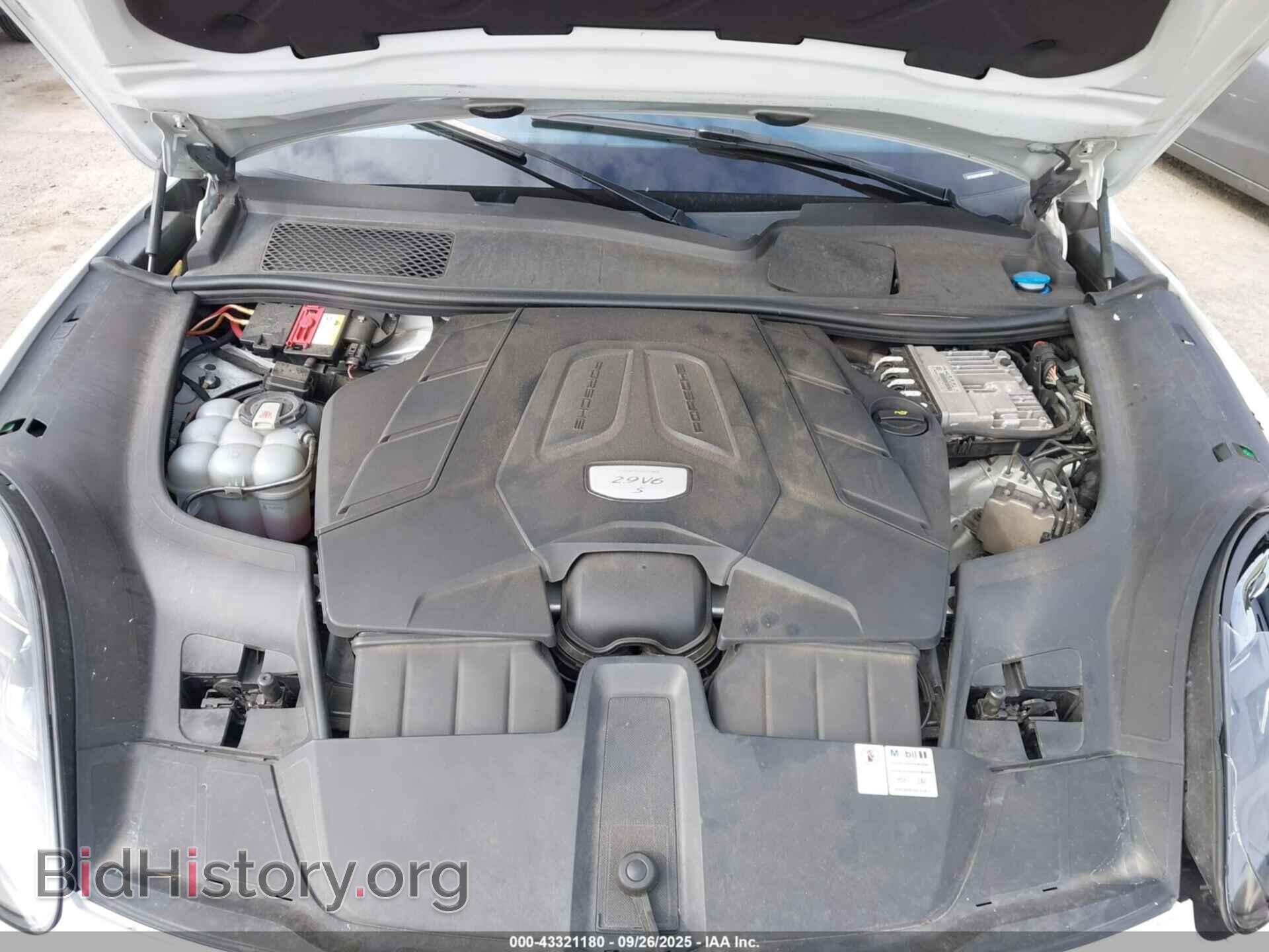 2019 PORSCHE CAYENNE - VIN: WP1AB2AY1KDA62046 - Photo 10