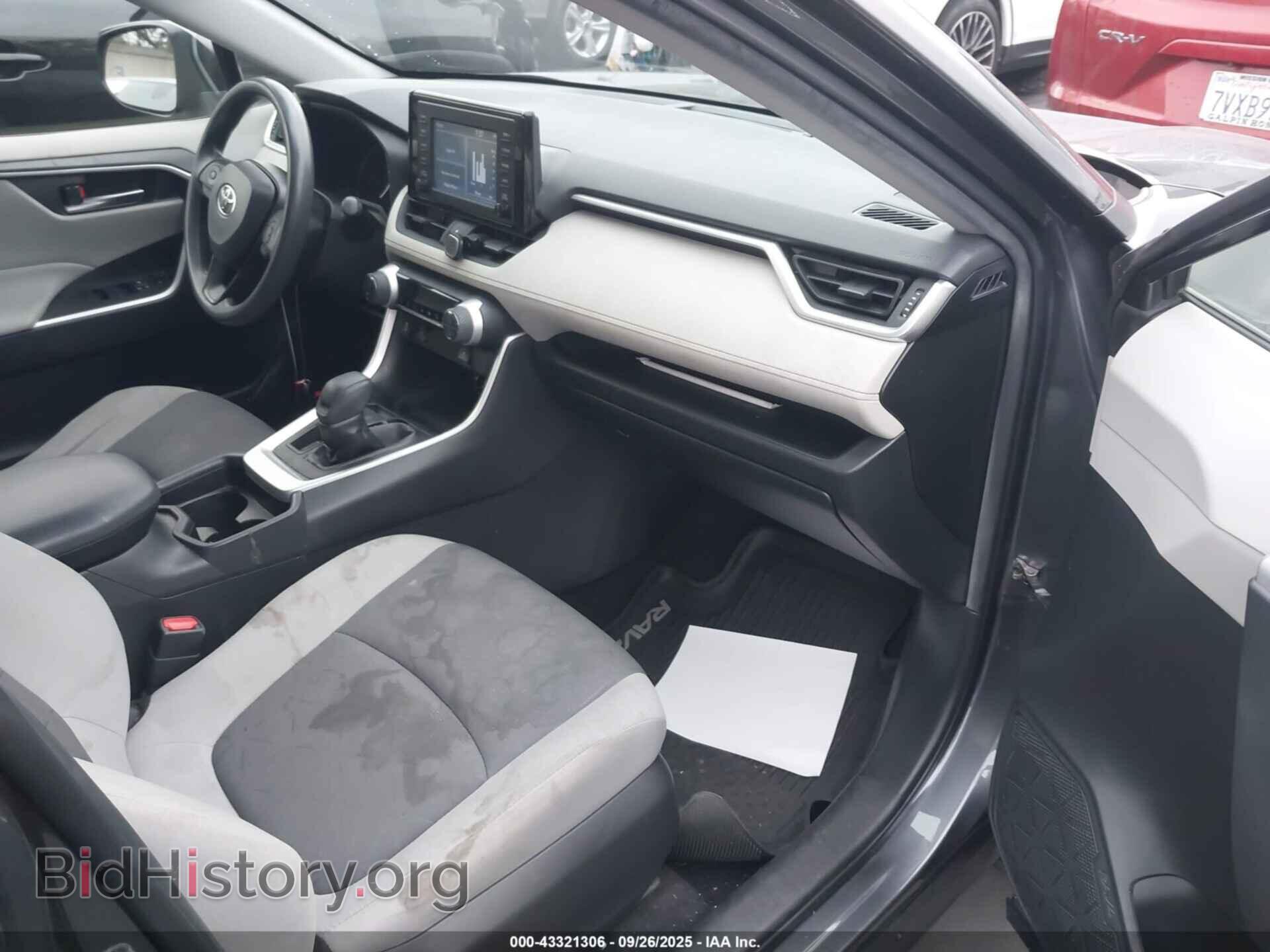 2019 TOYOTA RAV4 - VIN: JTMP1RFV5KD520130 - Фото 5