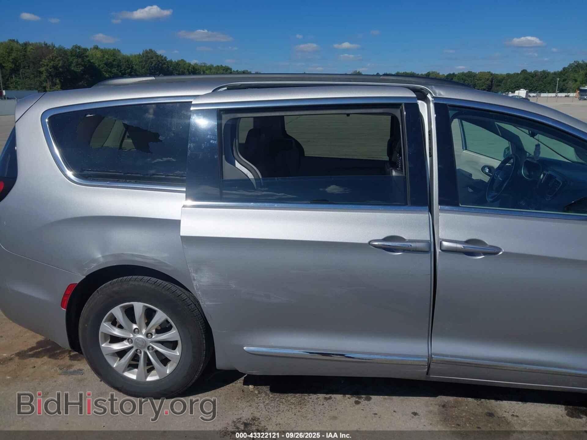 2017 CHRYSLER PACIFICA - VIN: 2C4RC1BG4HR540225 - Фото 6