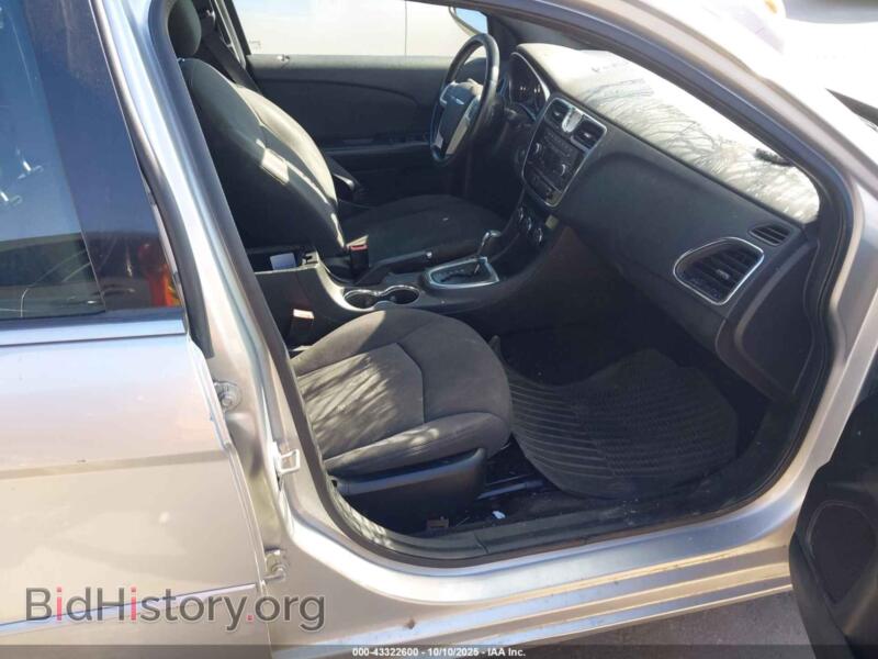 2012 Chrysler 200 (VIN 1C3CCBBBXCN205058) — photo 5 of 10