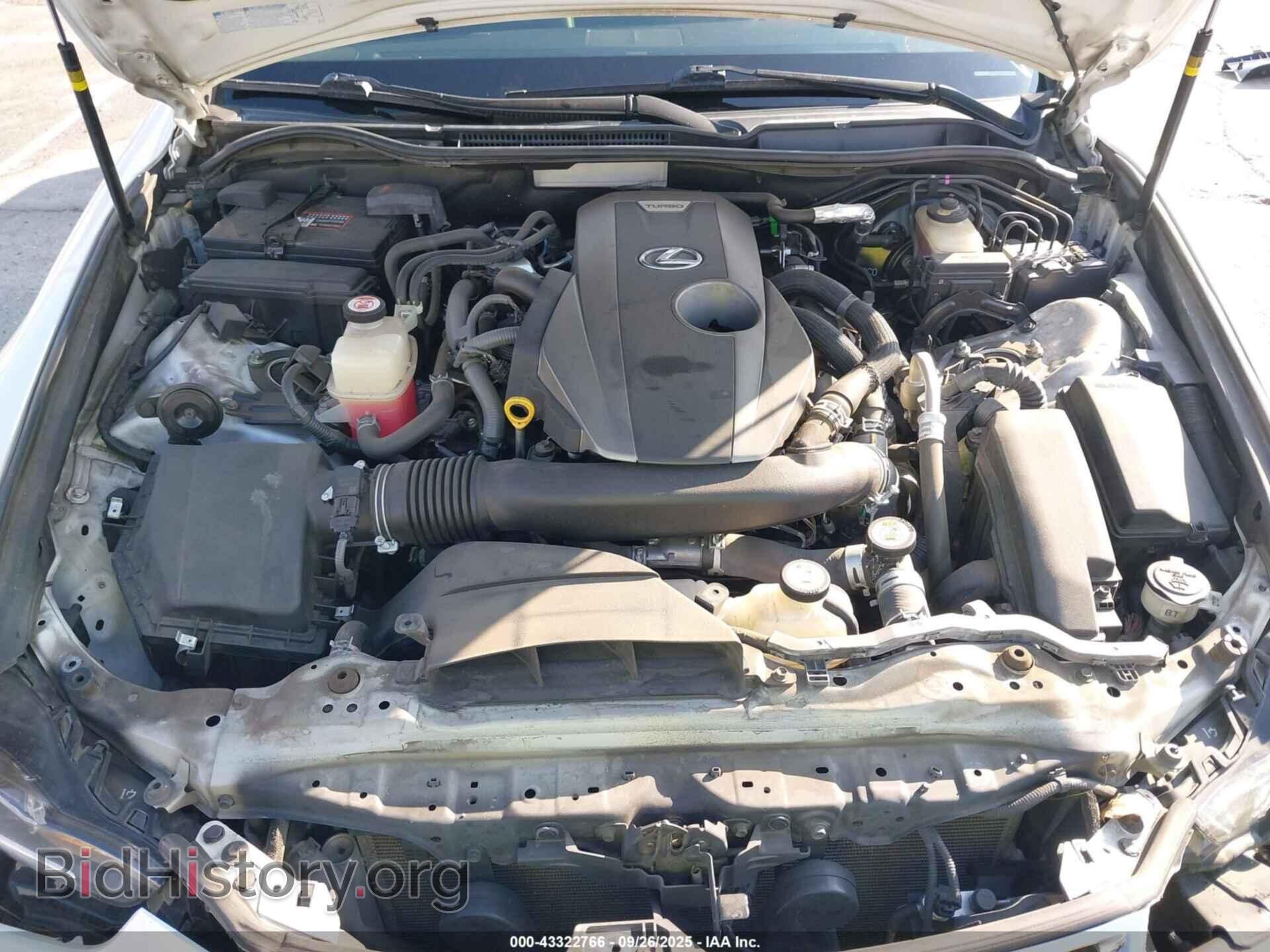 2017 LEXUS IS 200T - VIN: JTHBA1D25H5045455 - Фото 10