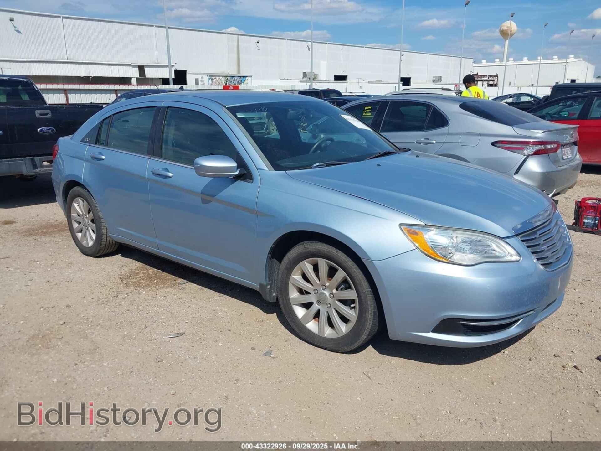Фотография 1C3CCBBB1CN181037 - CHRYSLER 200 2012