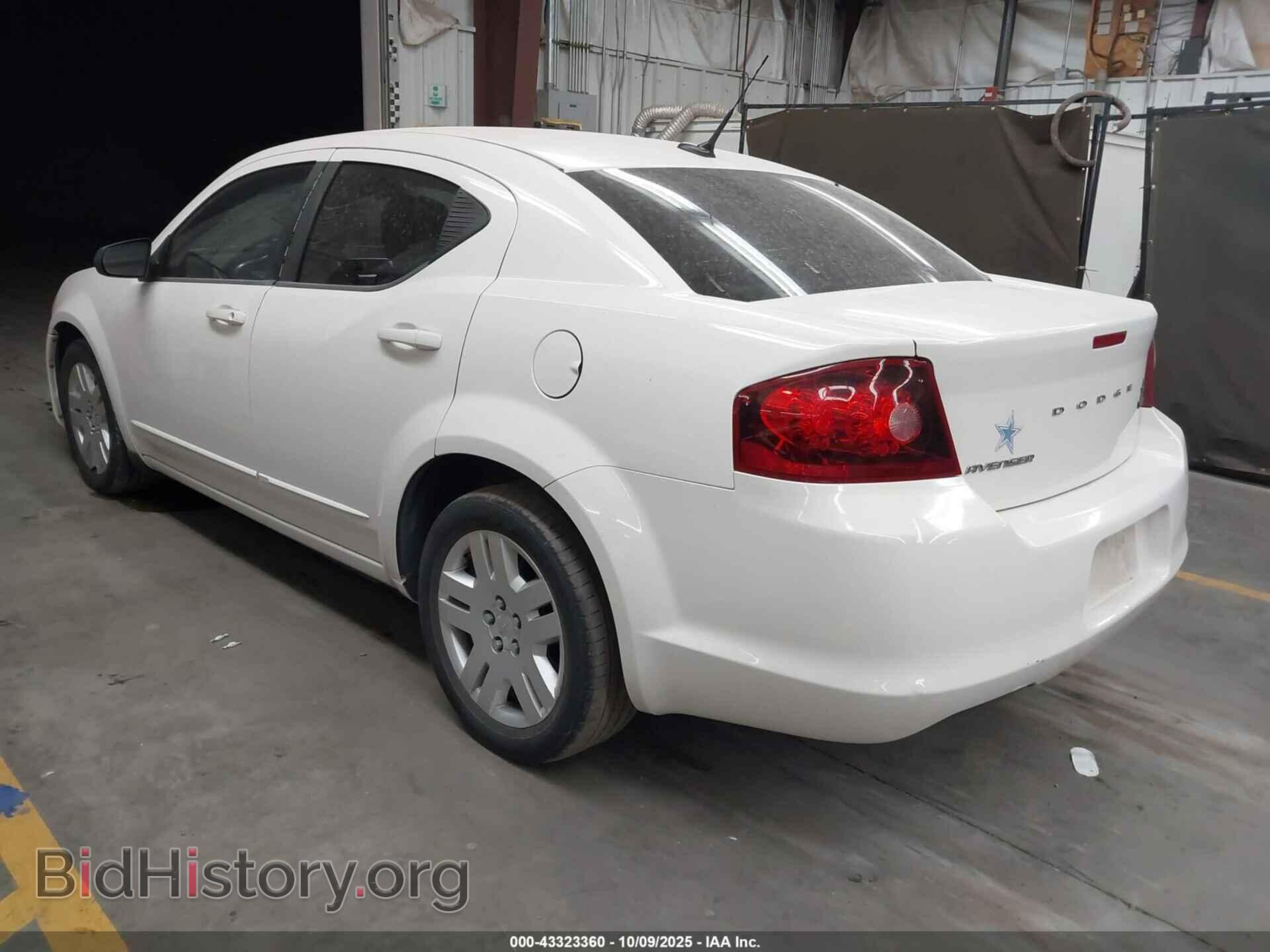 2011 DODGE AVENGER - VIN: 1B3BD4FB7BN523133 - Фото 3