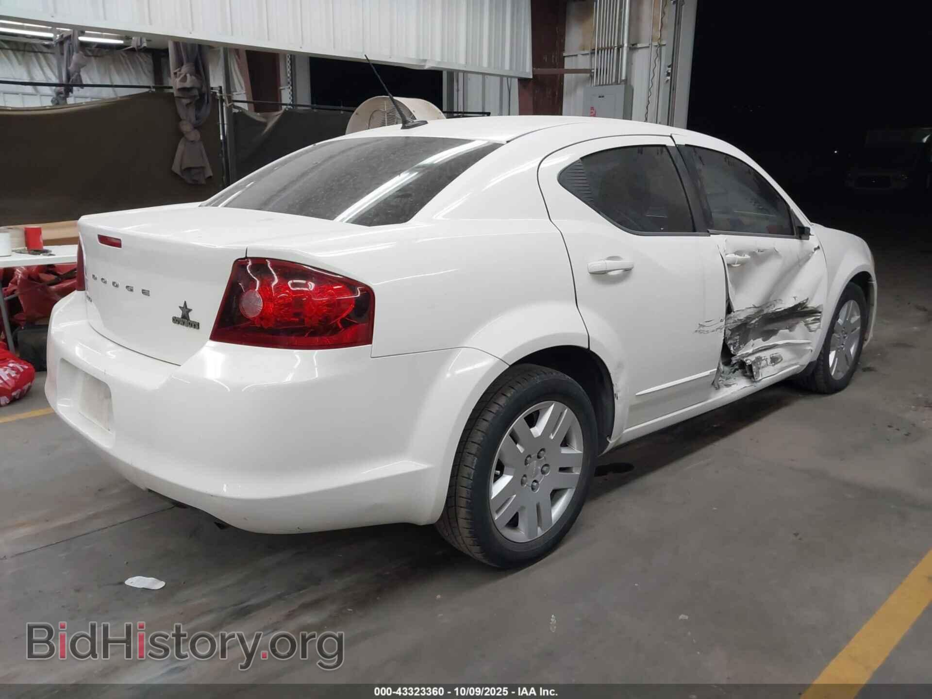 2011 DODGE AVENGER - VIN: 1B3BD4FB7BN523133 - Фото 4